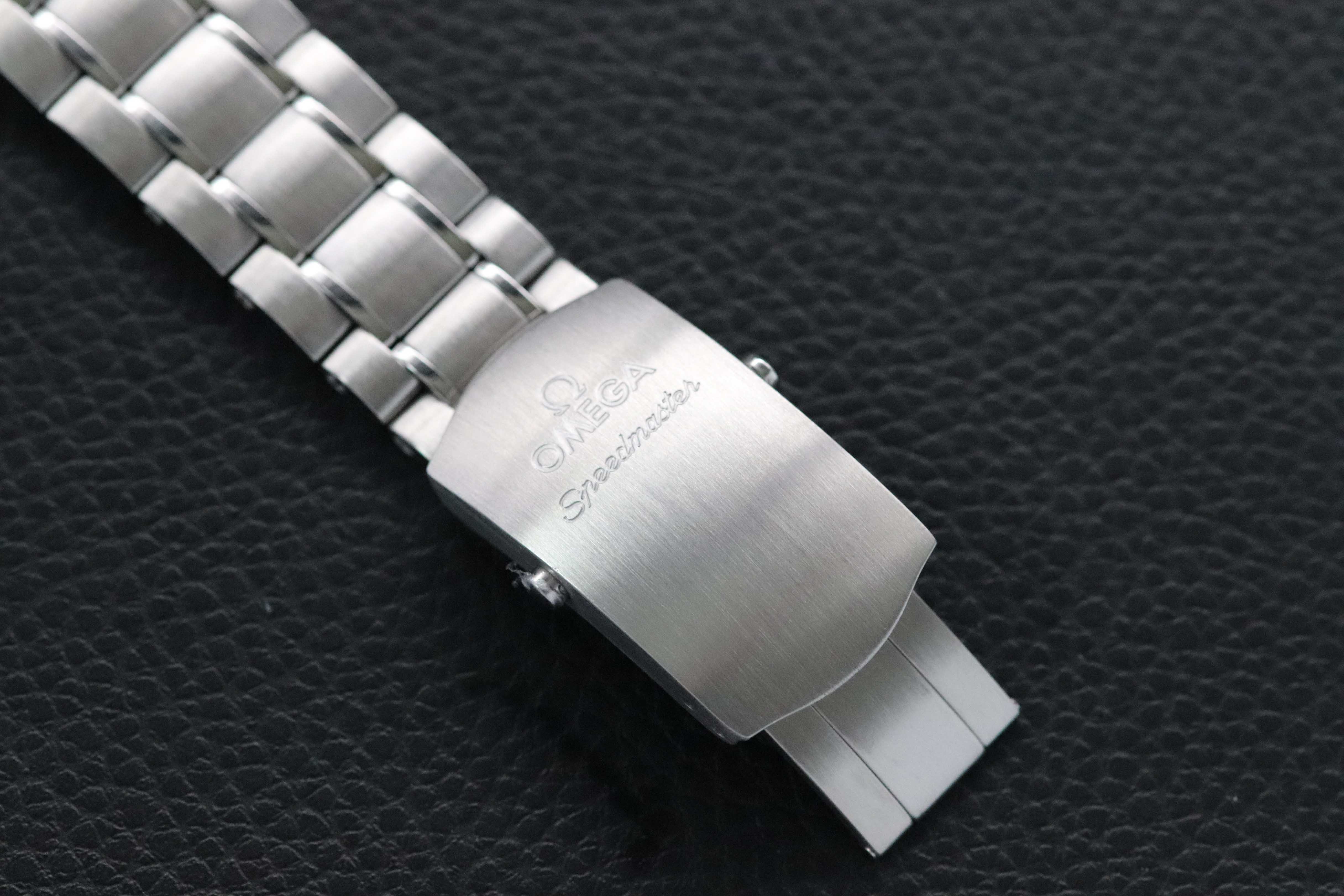 Omega Speedmaster Racing 326.30.40.50.02.001 Albino Fullset 2025 Box+Papers