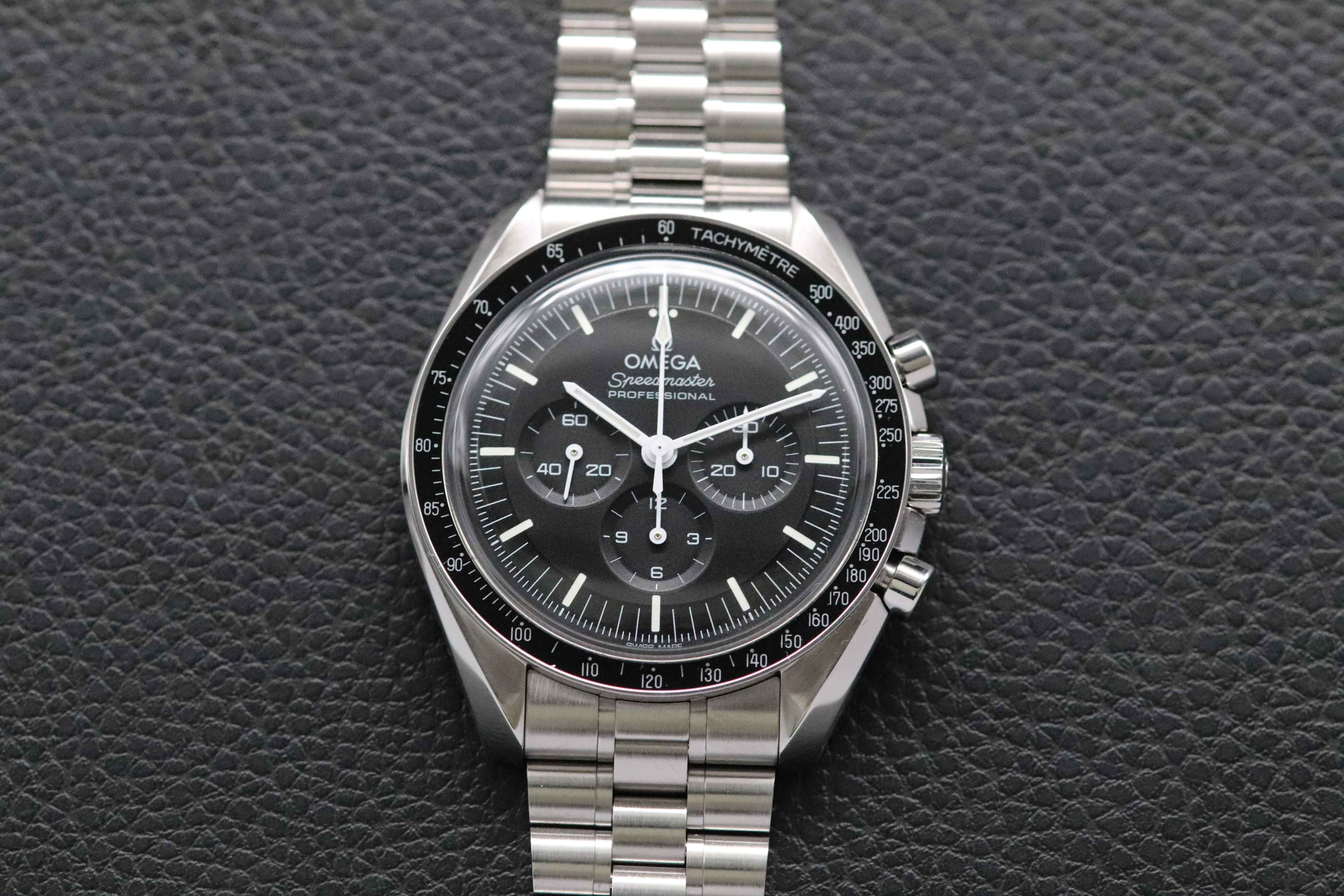 Omega Speedmaster Professional Moonwatch 310.30.42.50.01.001 Fullset 2024 Box+Papers