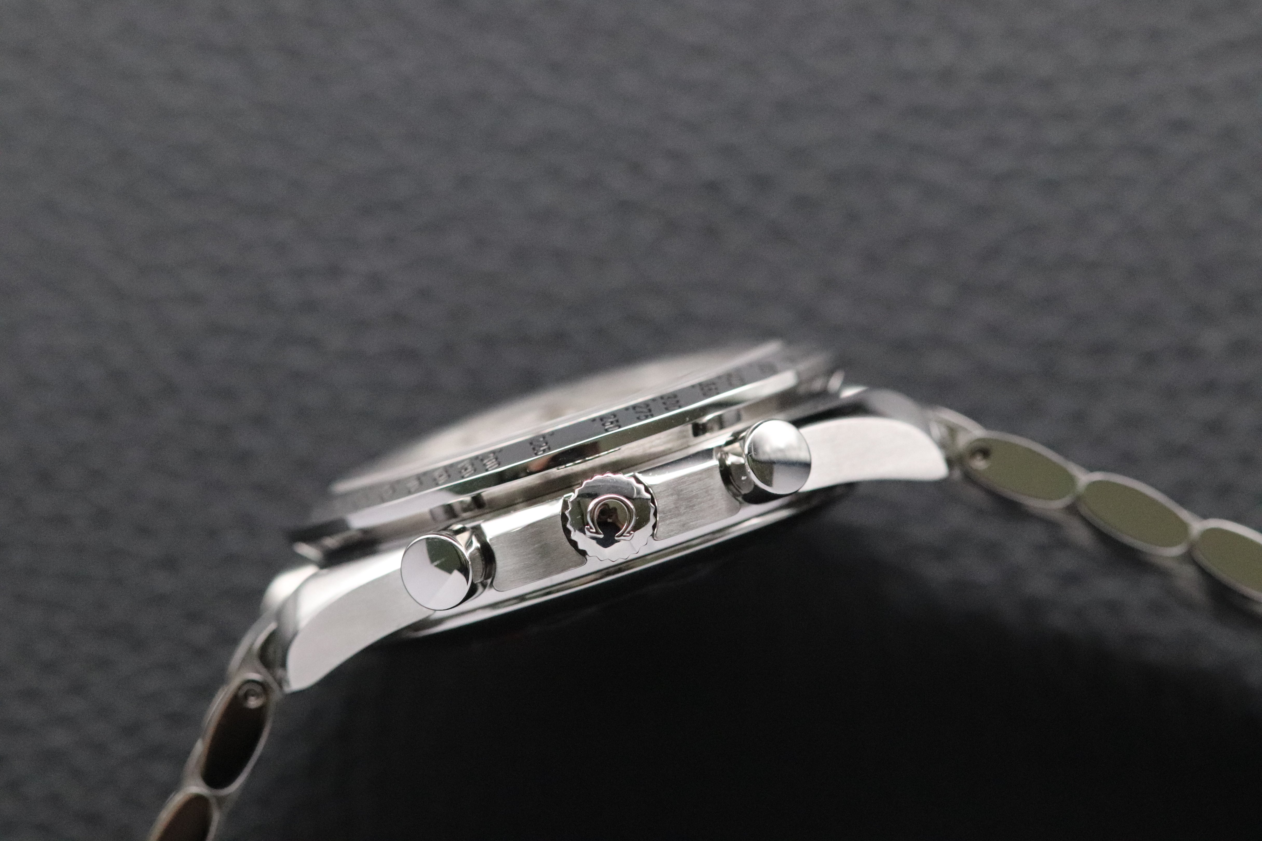 Omega Speedmaster Day Date 3523.30 Silver Dial 2011