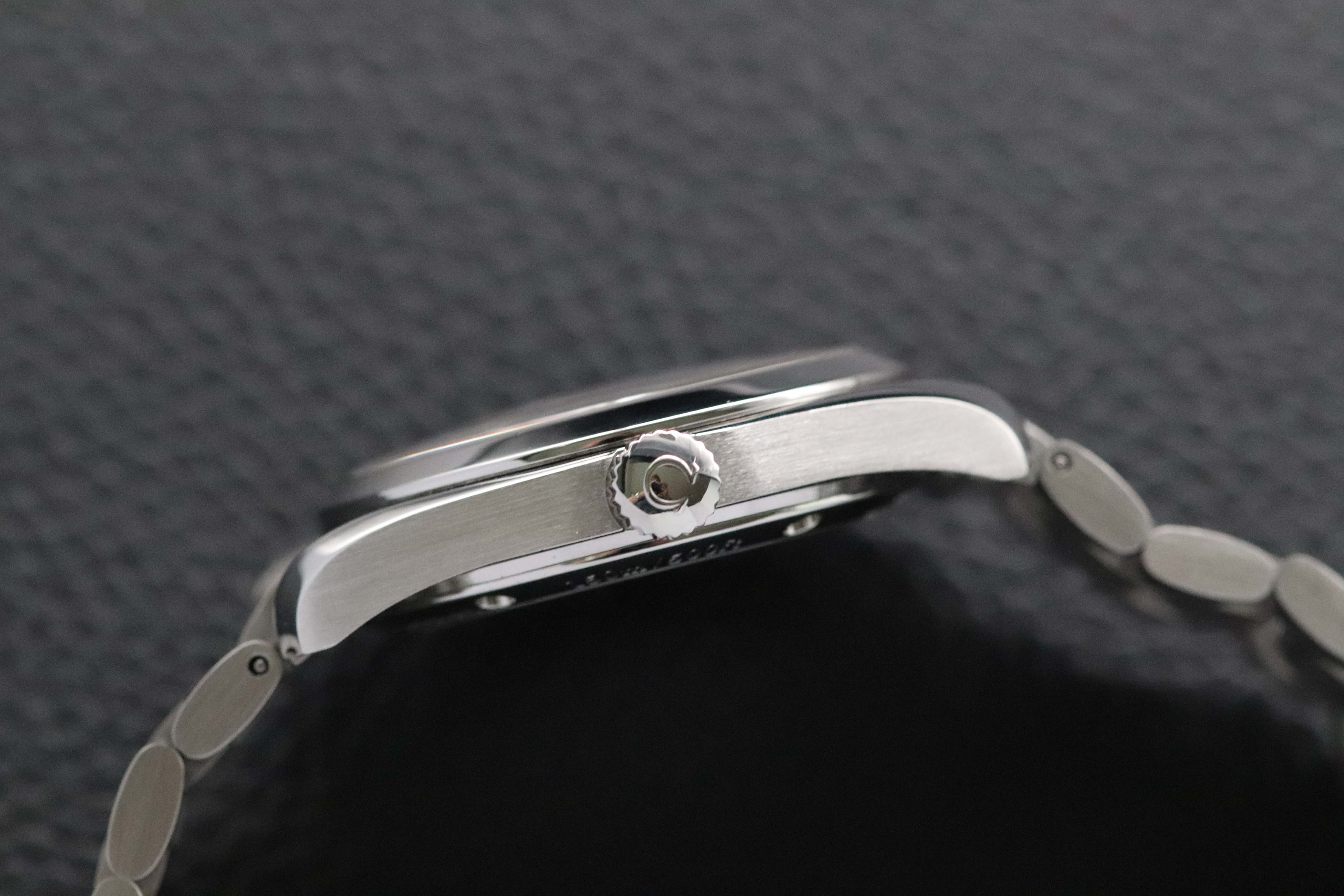 Omega Seamaster Aqua Terra 2504.50 Black Dial 2006