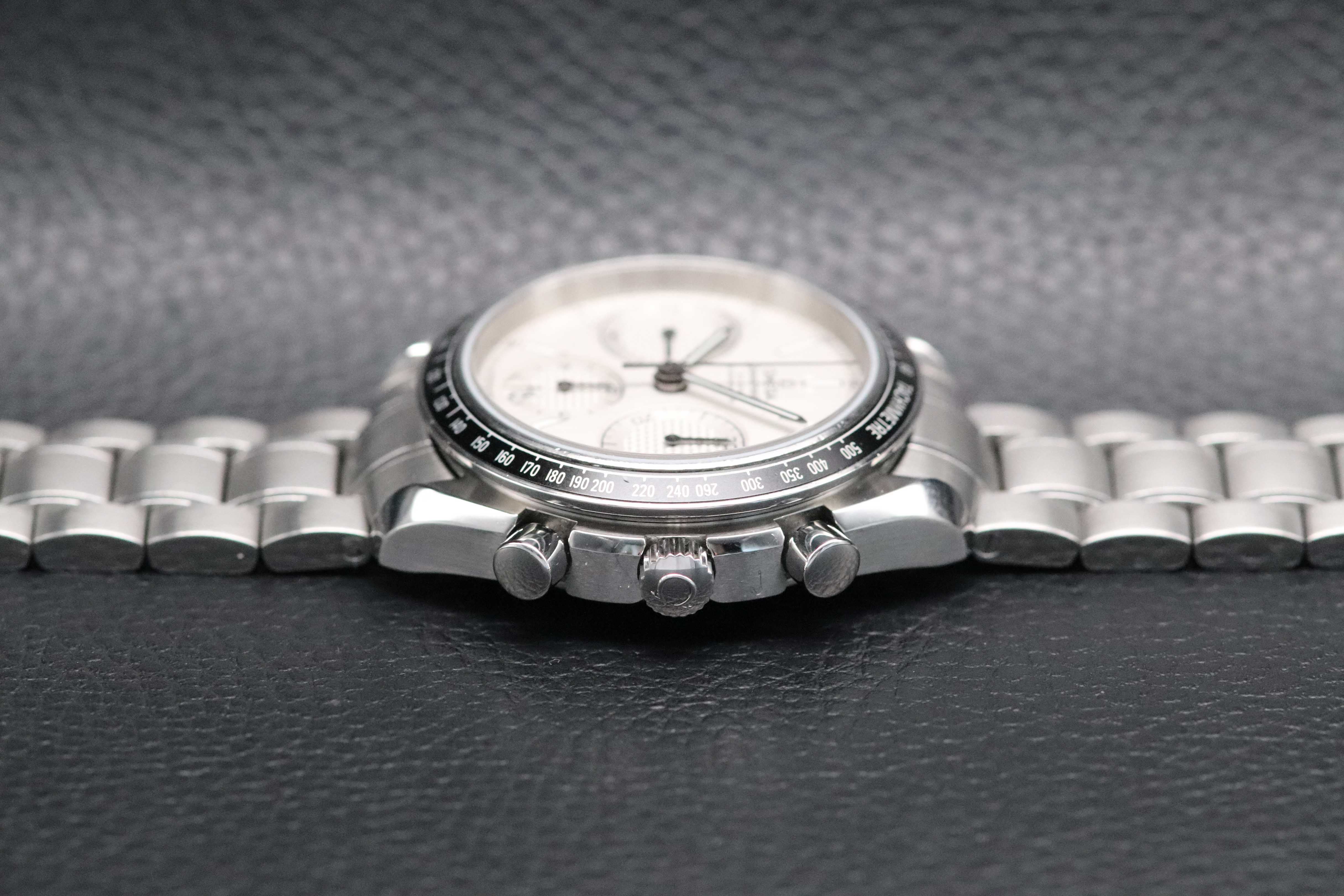 Omega Speedmaster Racing 326.30.40.50.02.001 Albino Fullset 2024 Box+Papers