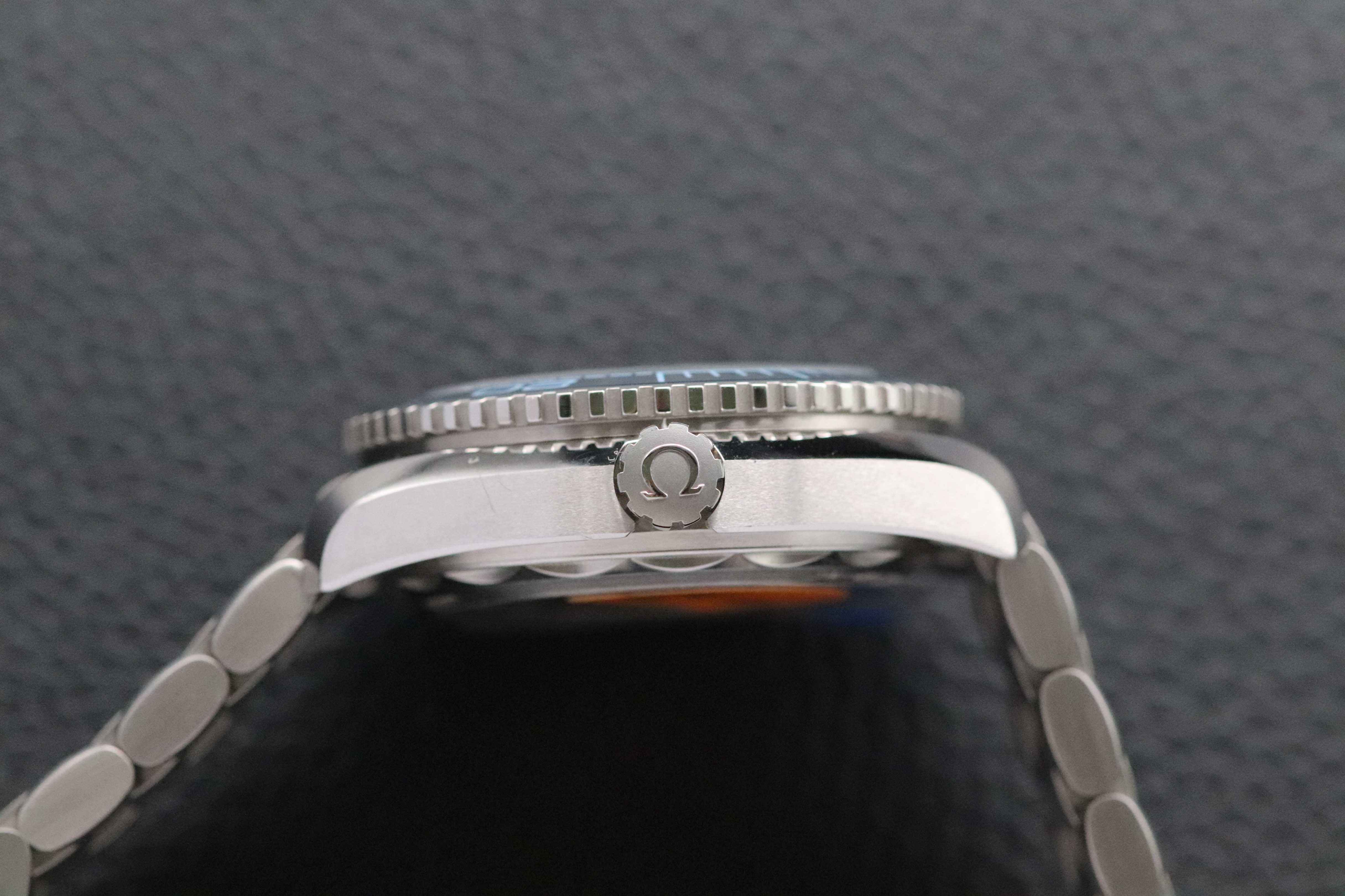 Omega Seamaster Planet Ocean 215.30.40.20.03.002 Fullset 2026 Box+Papers