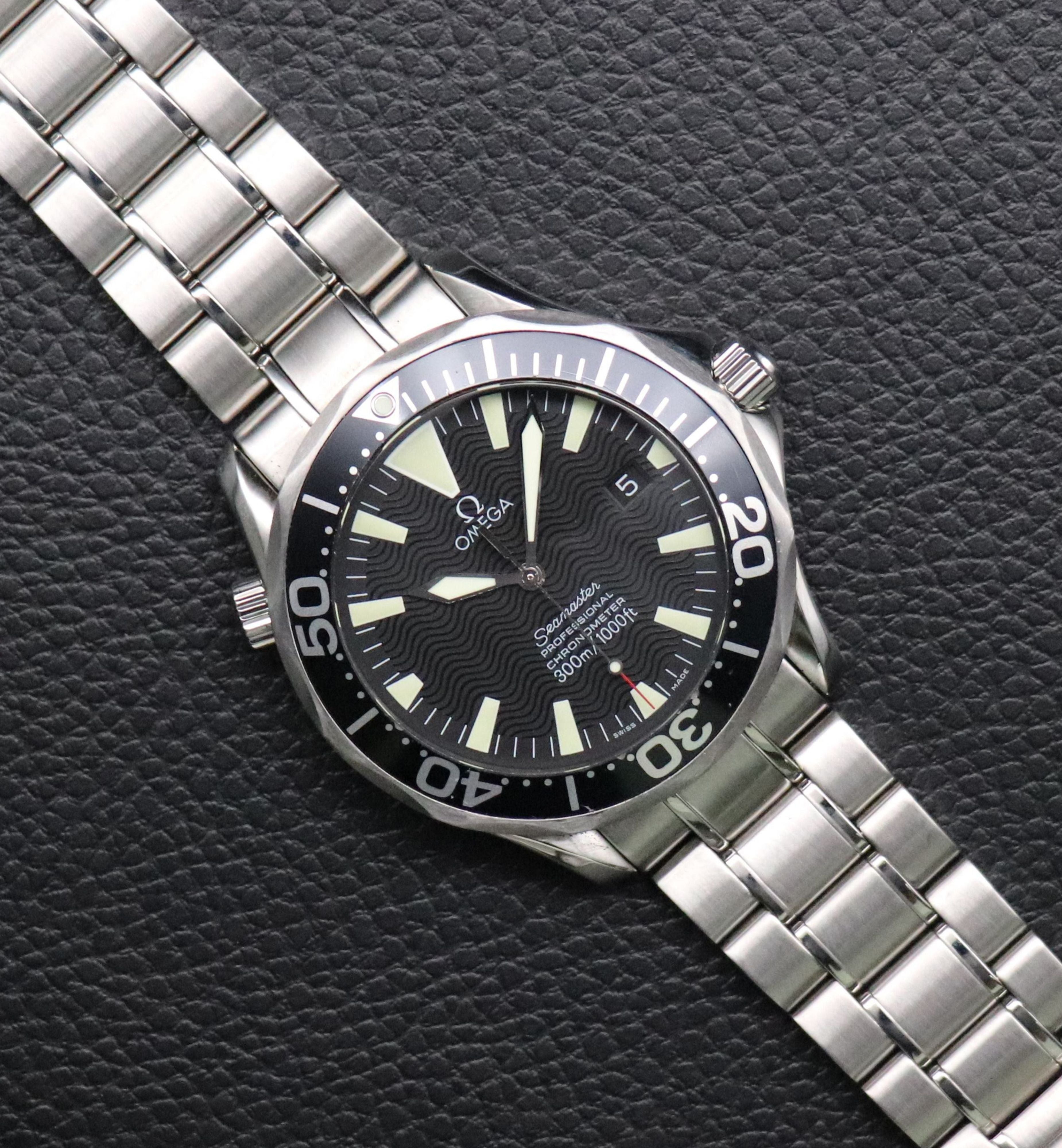 Omega Seamaster 300 2254.50 Black Dial 2007 Papers