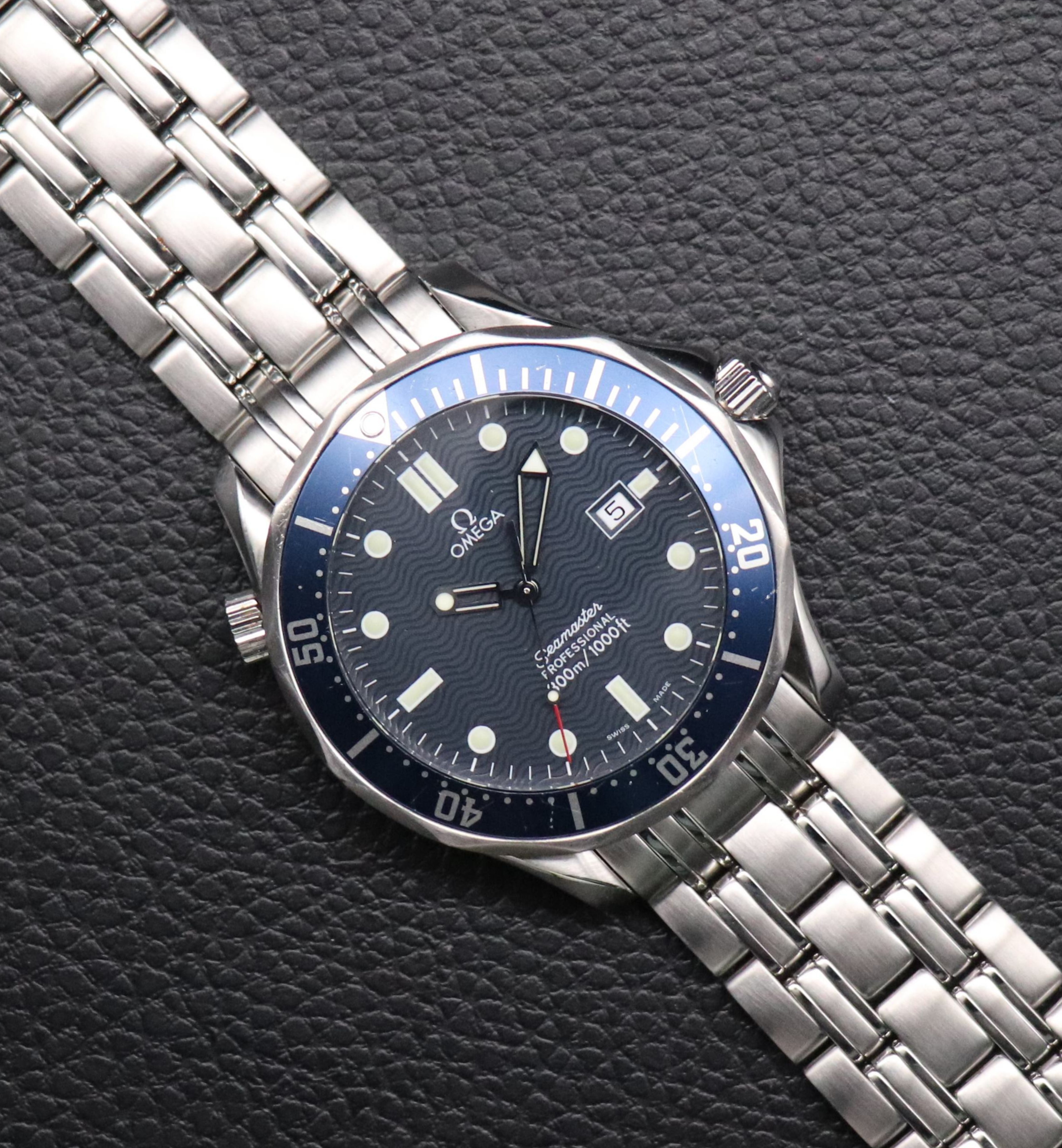 Omega Seamaster James Bond 2541.80 Blue 1998