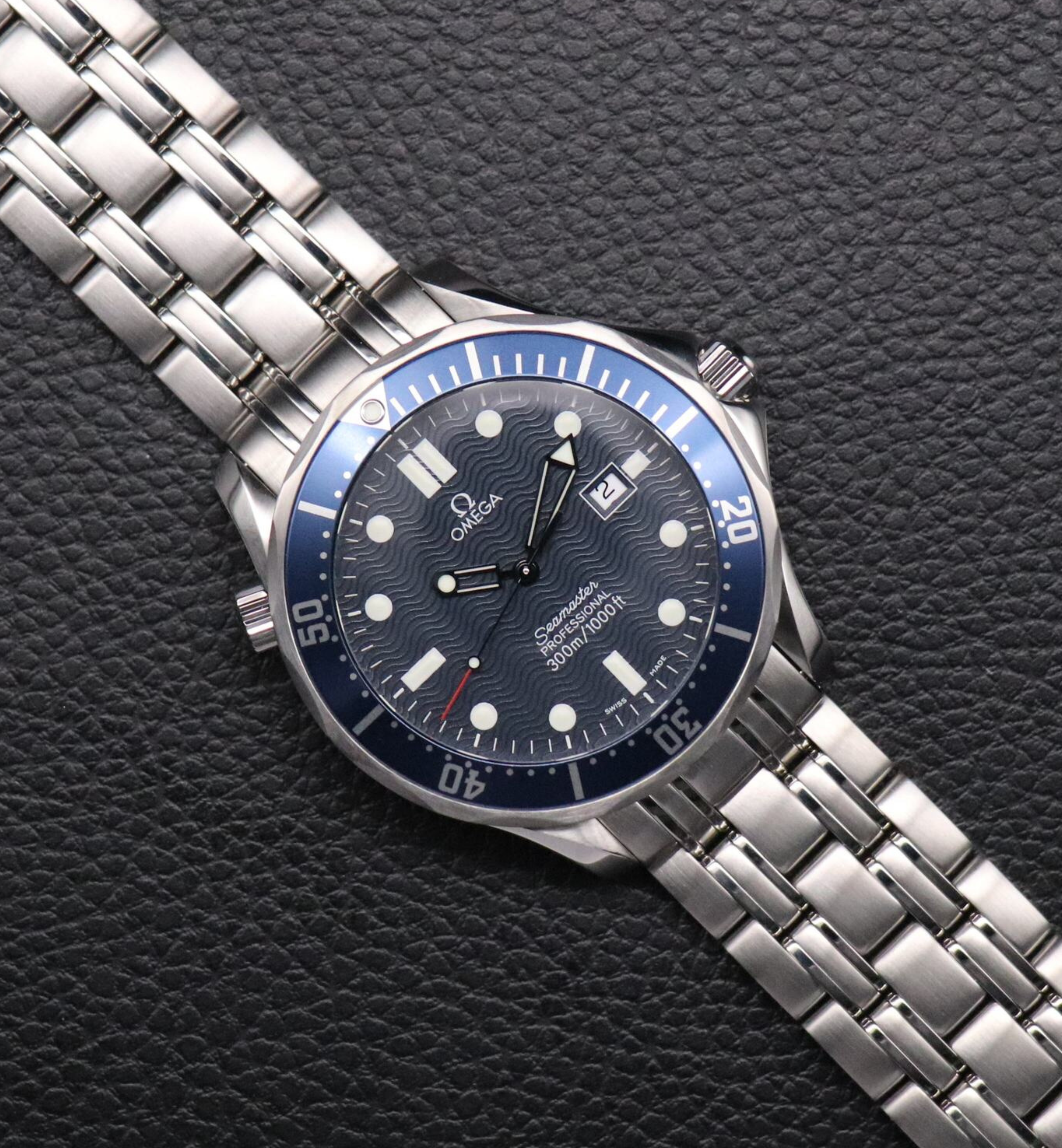 Omega Seamaster James Bond 2541.80 Blue 1998