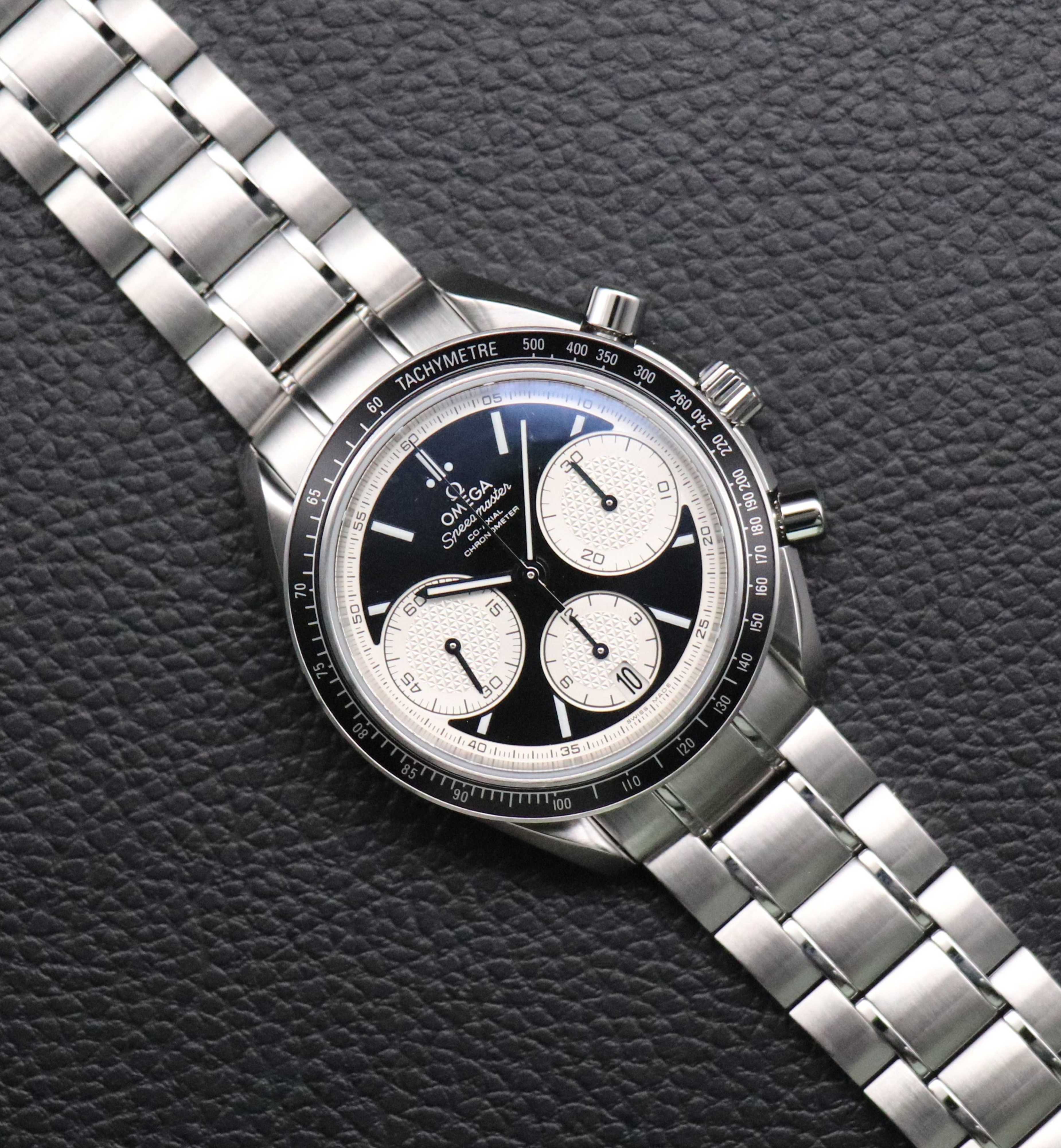 Omega Speedmaster Racing 326.30.40.50.01.002 Panda 2022 Fullset