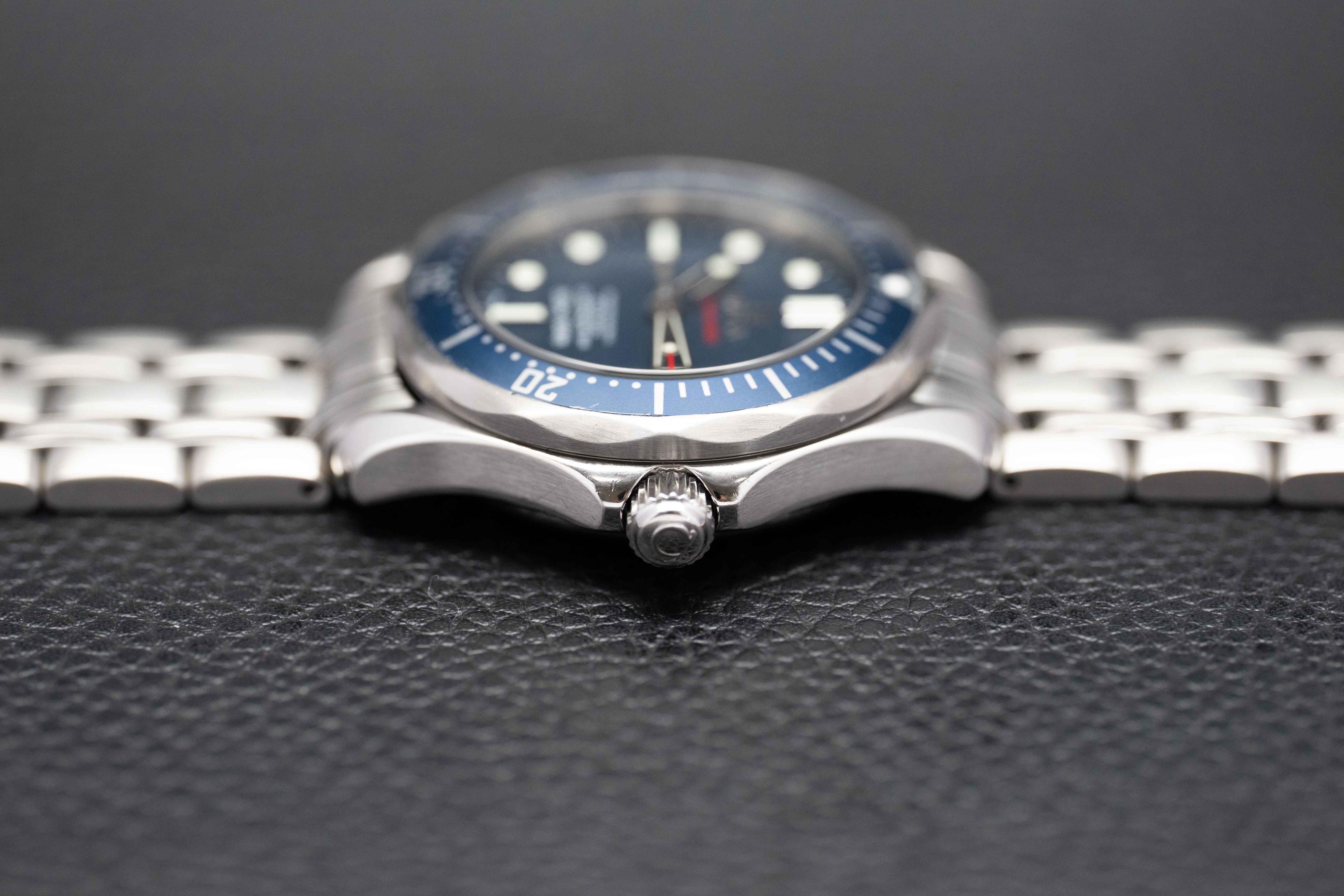 Omega Seamaster Diver 2222.80 Blue Dial 2009