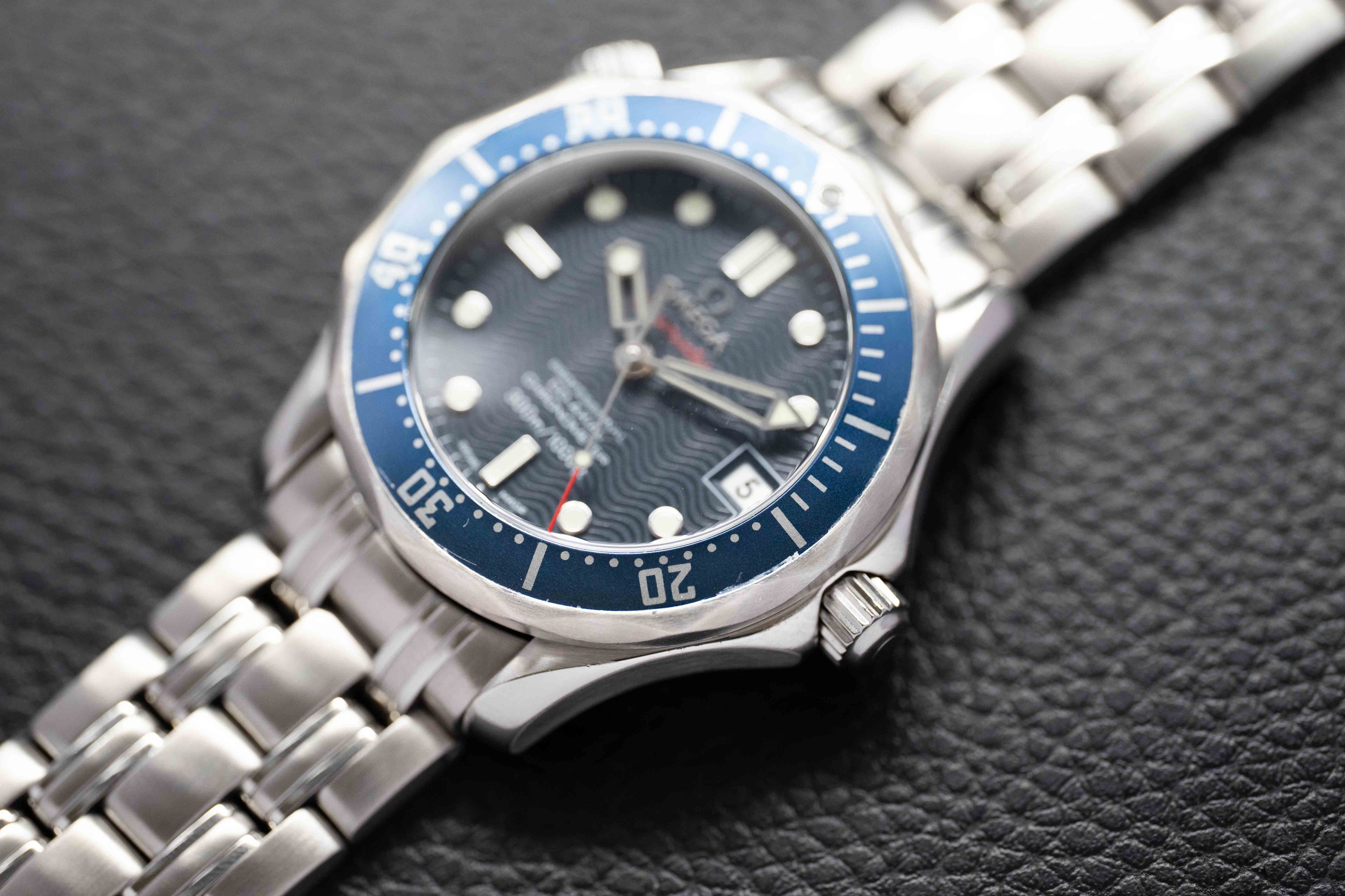 Omega Seamaster Diver 2222.80 Blue Dial 2009
