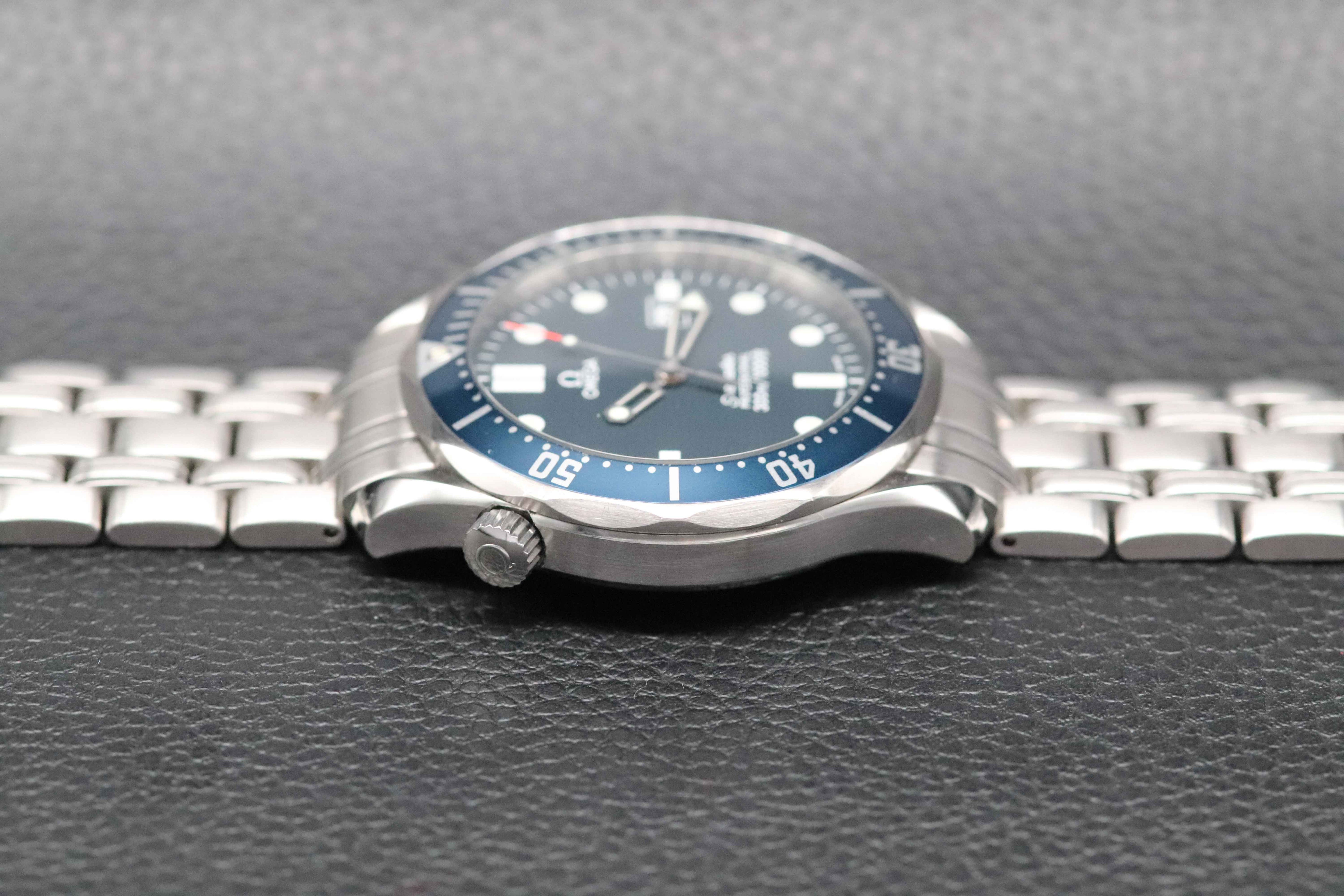 Omega Seamaster James Bond 2541.80 Blue 1998