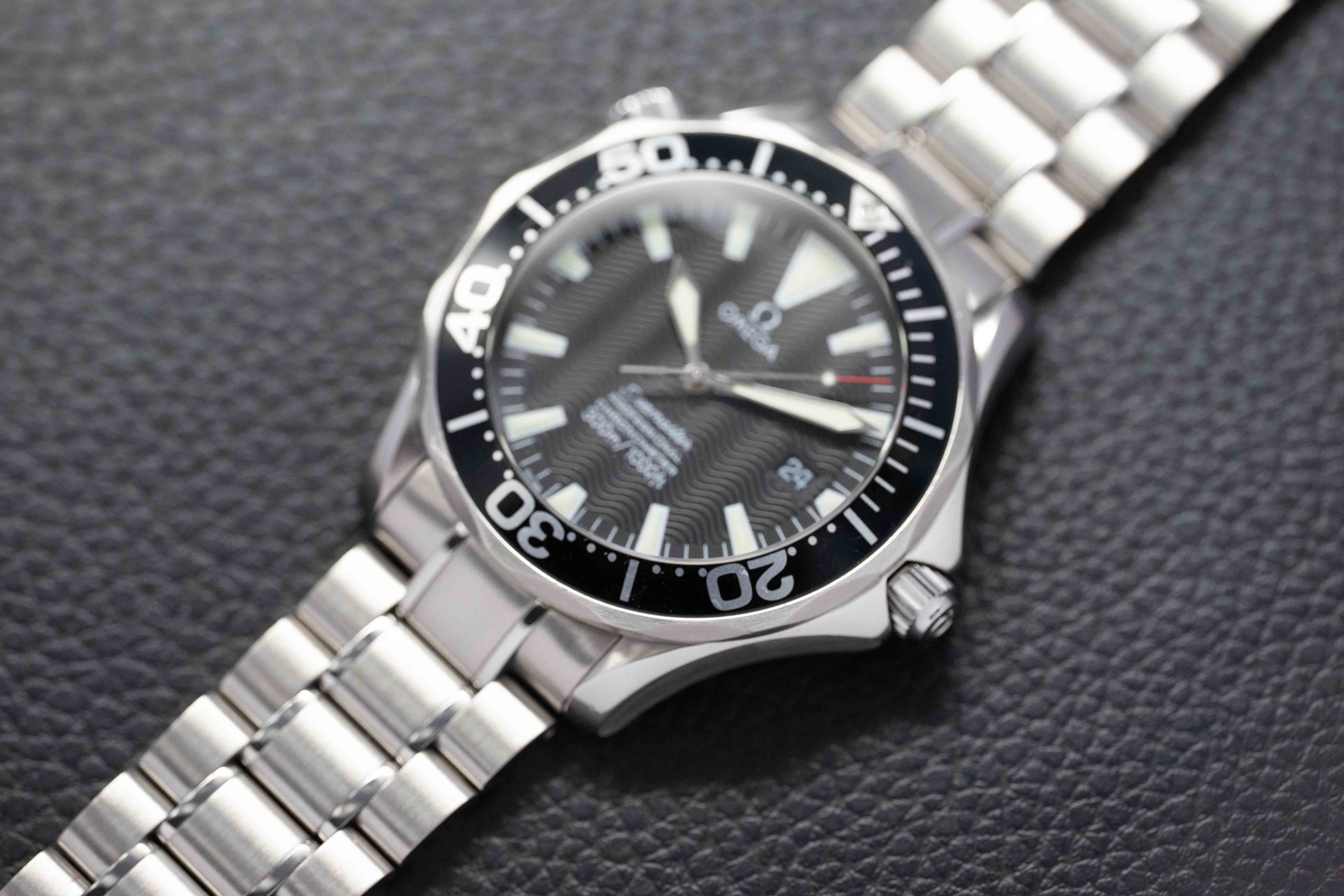 Omega Seamaster 300 2254.50 Black Dial 2004 Papers
