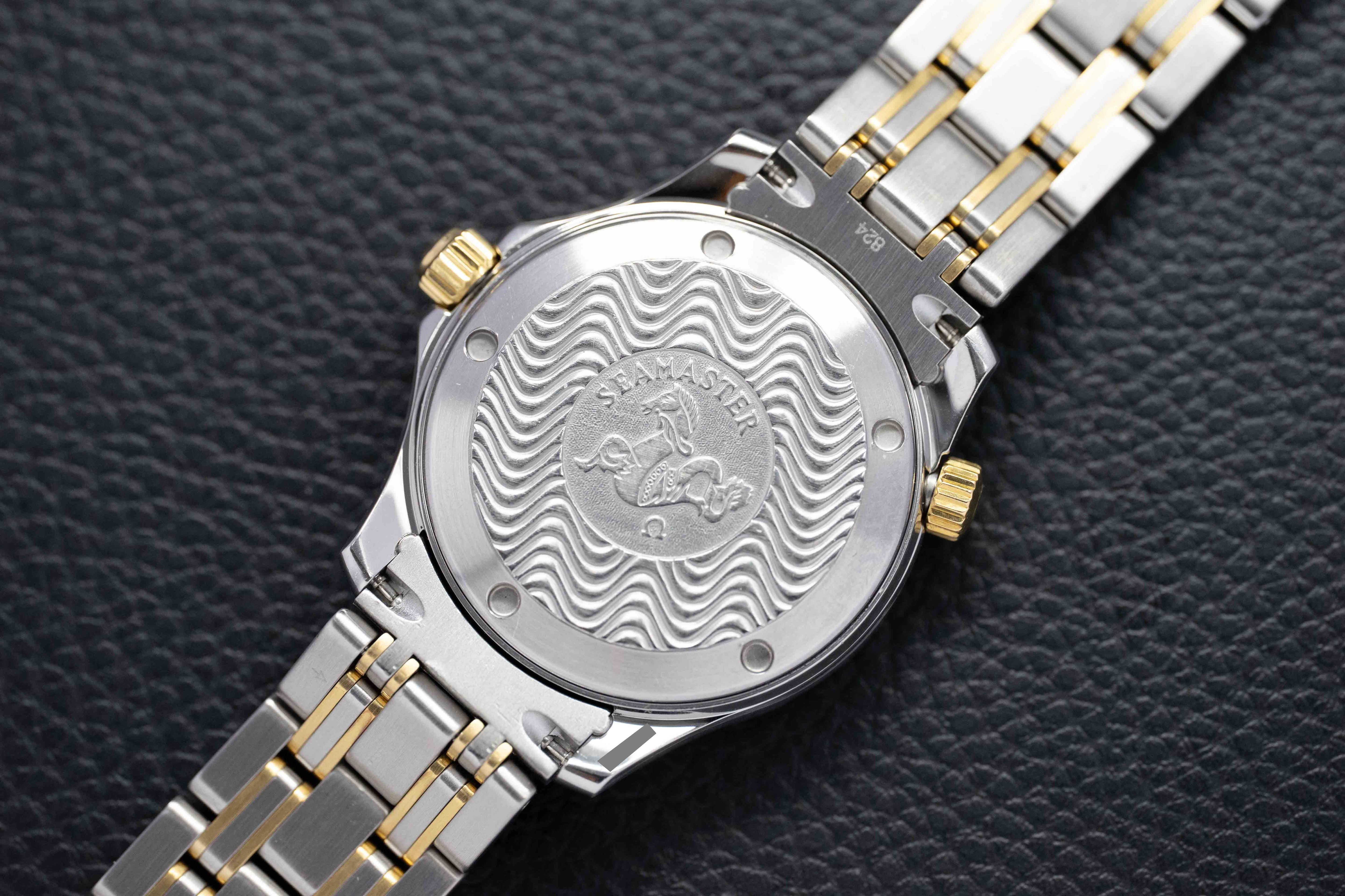 Omega Seamaster 300 2352.20 Steel / Gold 1986