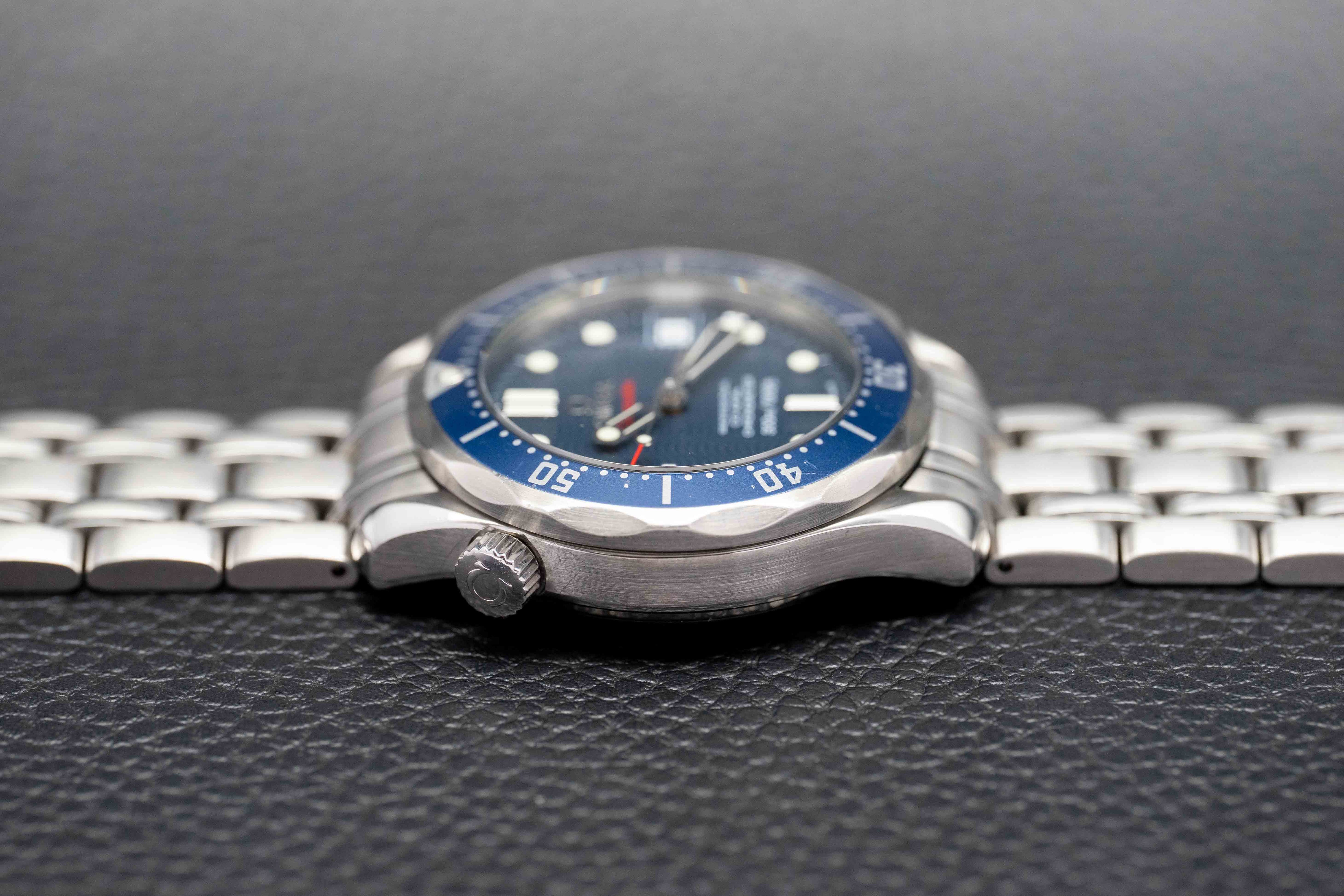 Omega Seamaster Diver 2222.80 Blue Dial 2008
