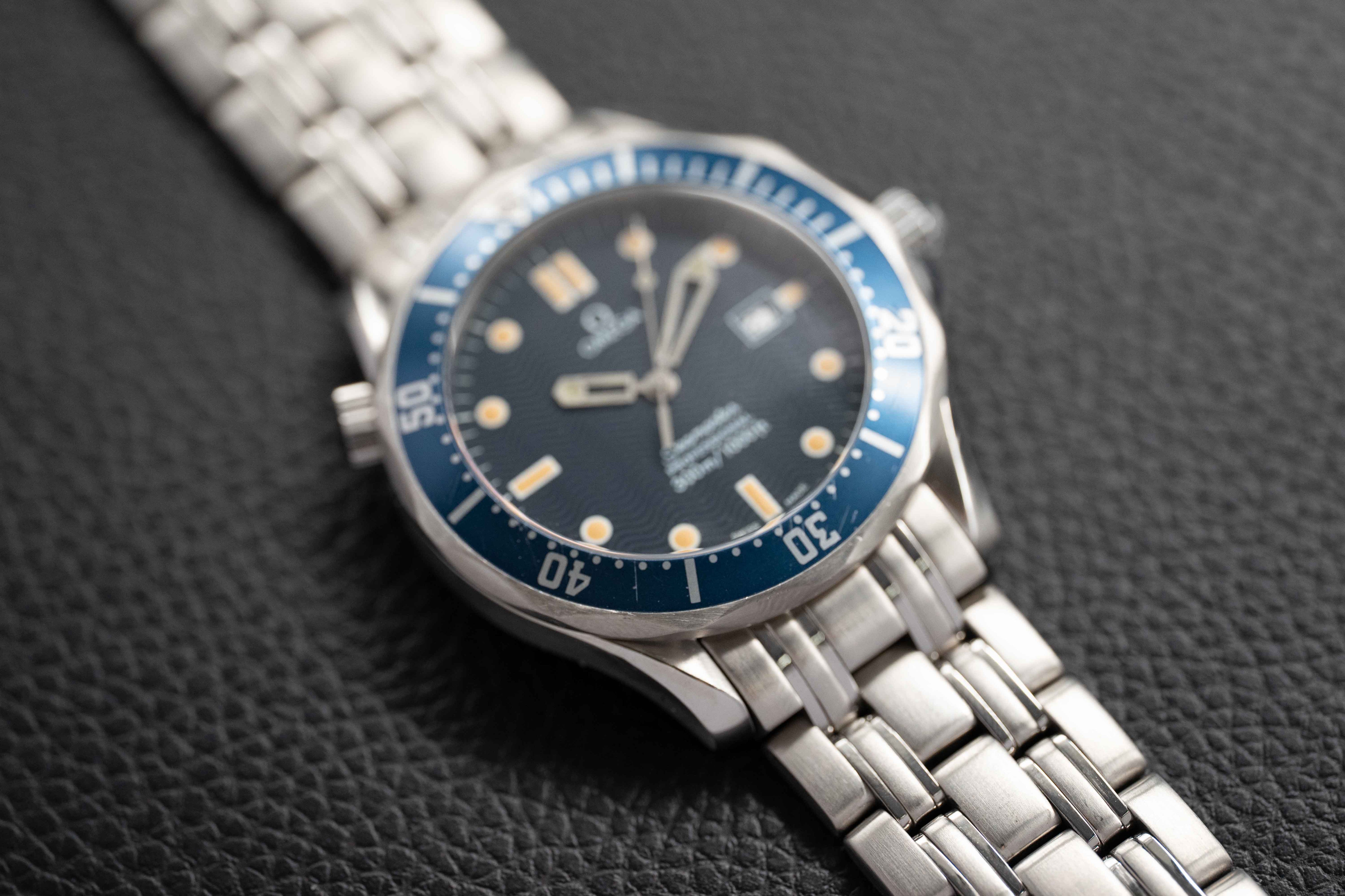 Omega Seamaster James Bond 2541.80 Blue 1995