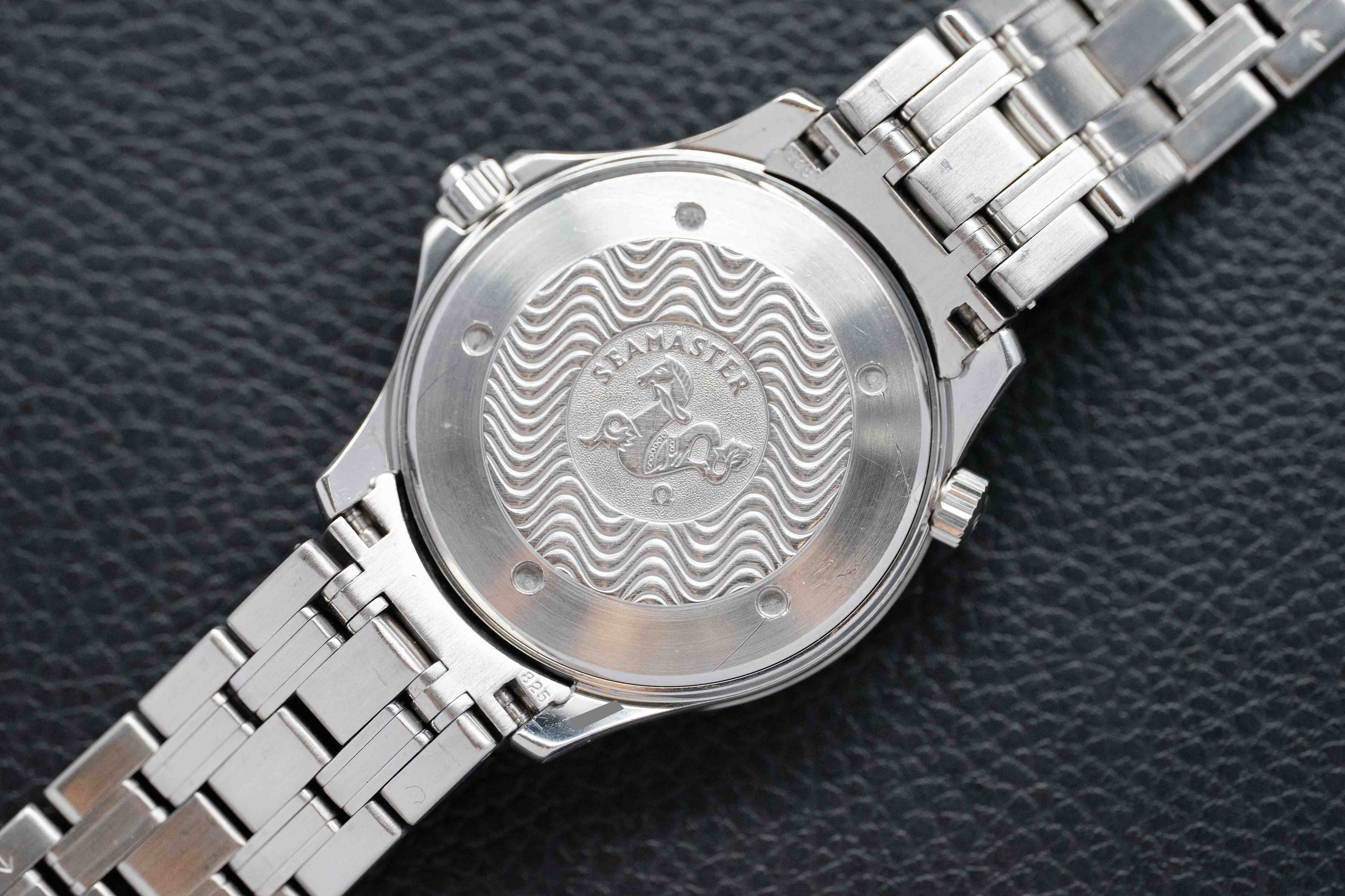 Omega Seamaster James Bond 2541.80 Blue 1995