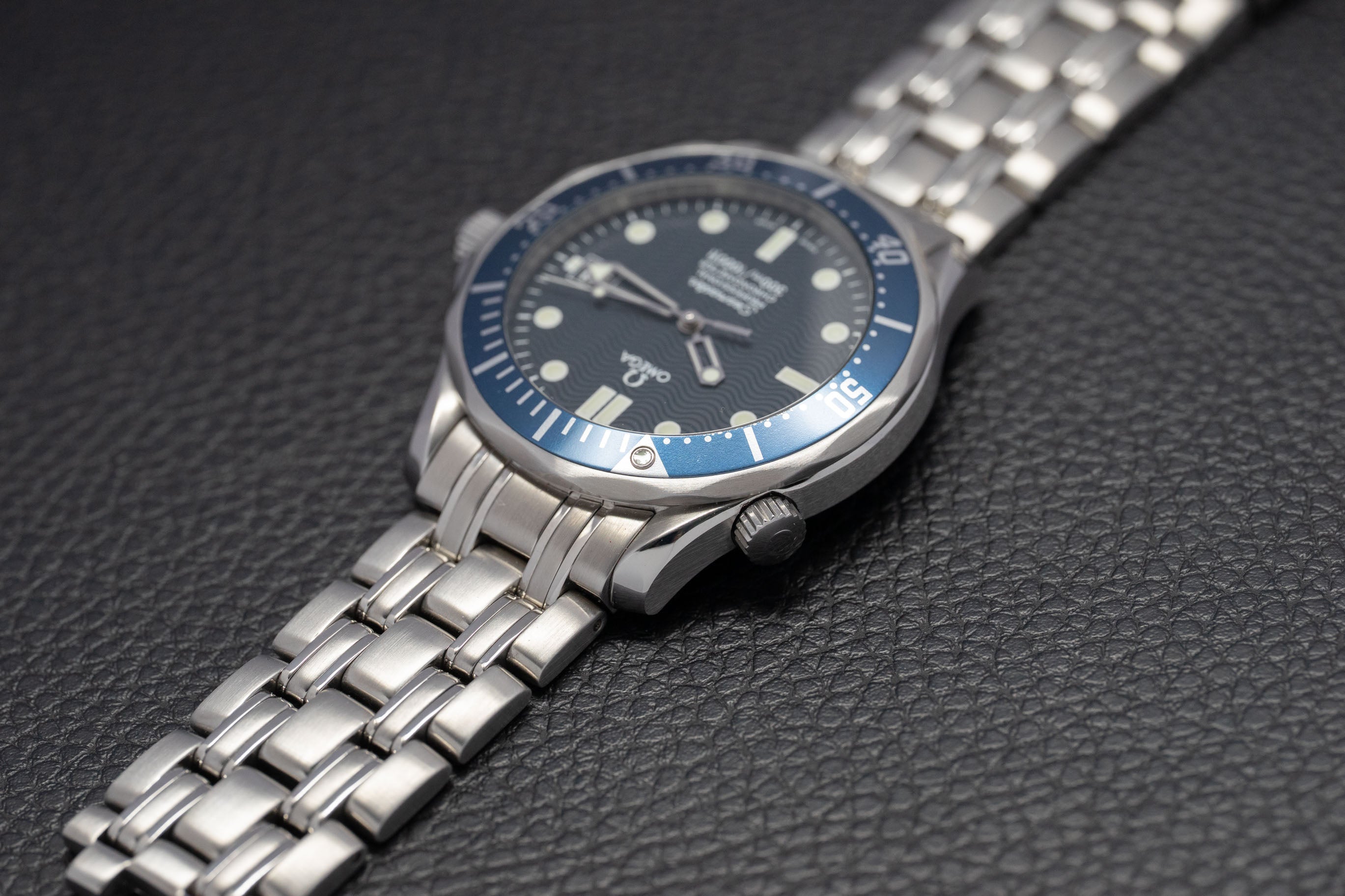 Omega Seamaster 2531.80 James Bond 2001 Papers