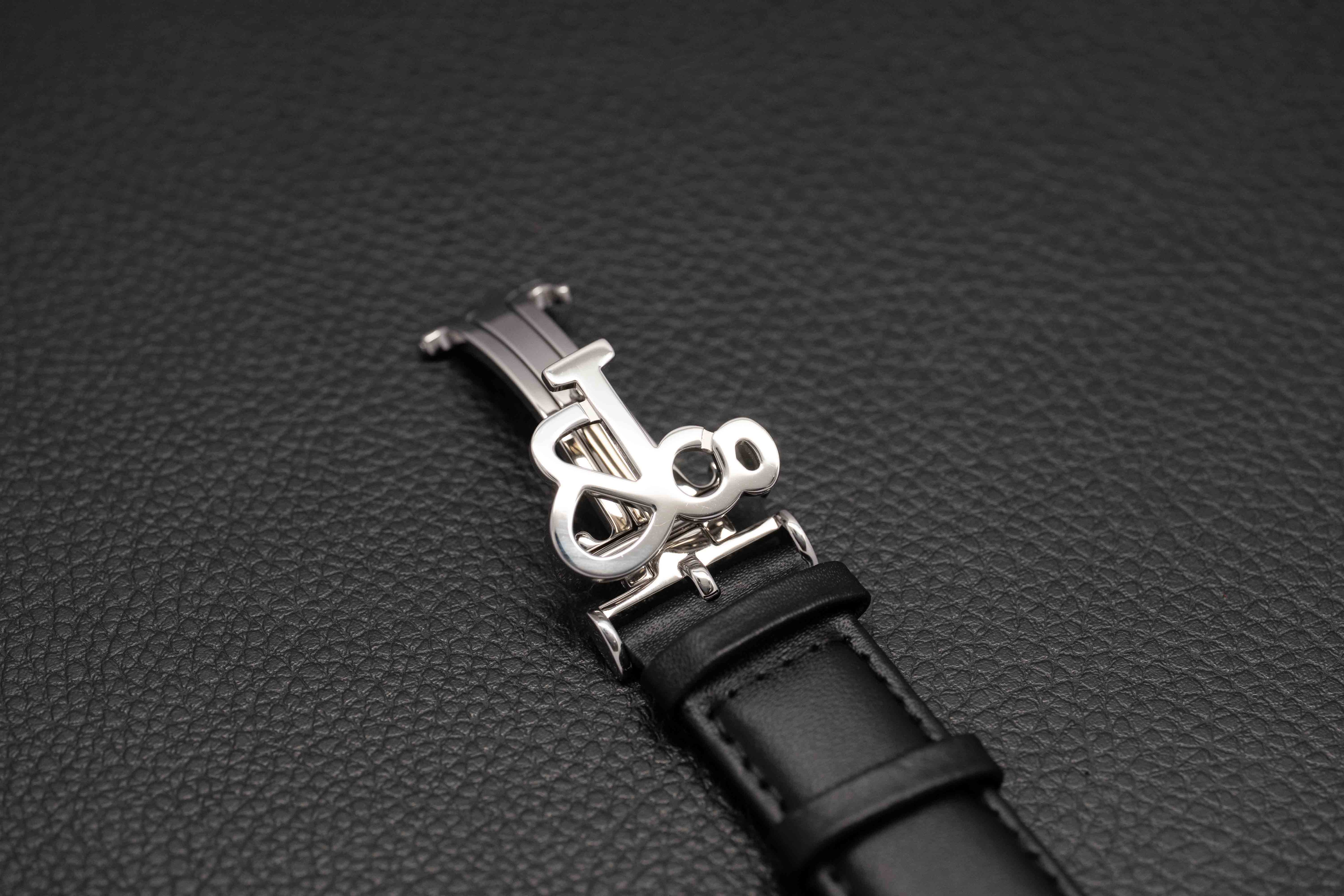 Jacob & CO 5 Time Zones A2490 Diamonds