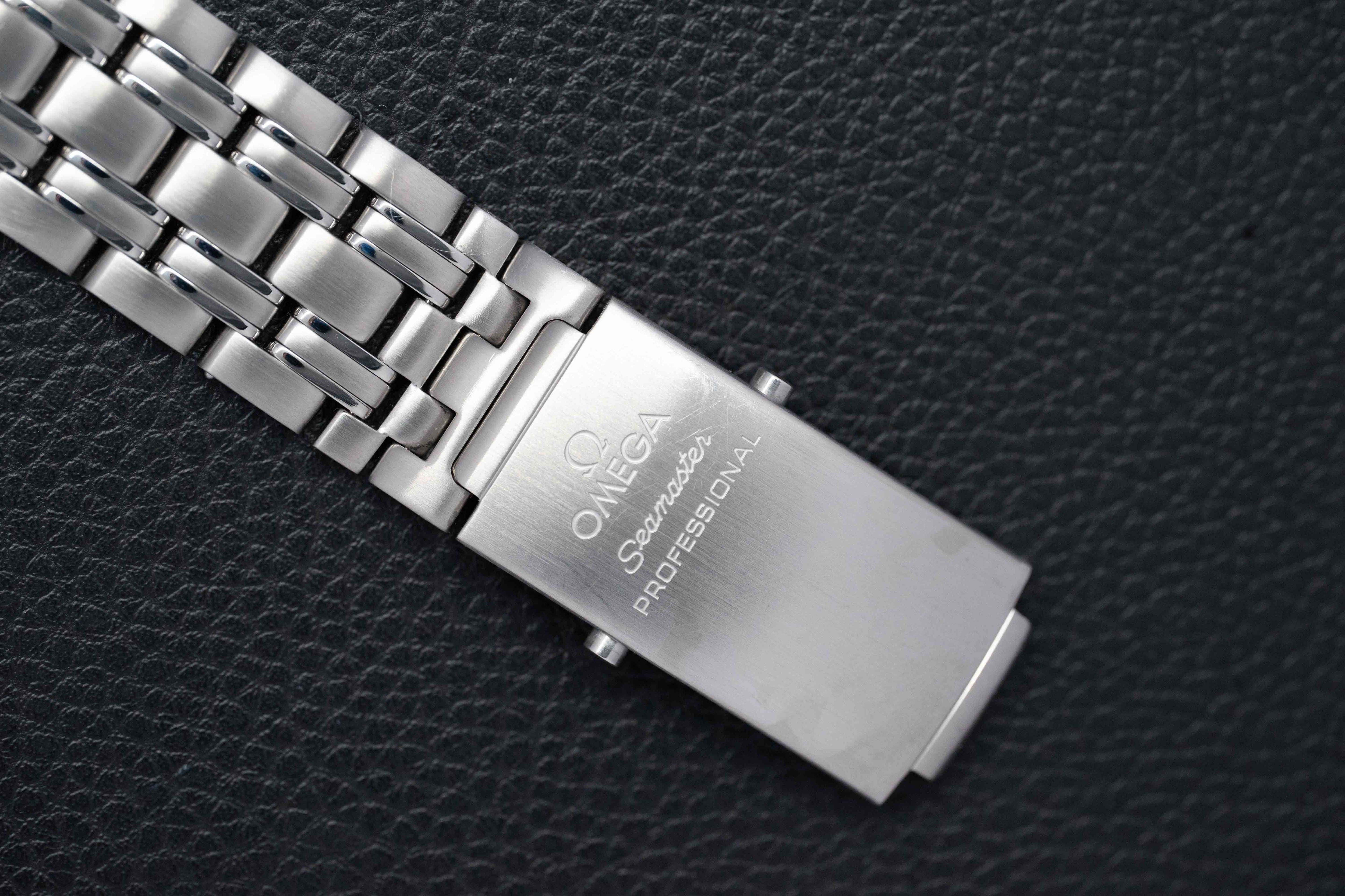 Omega Seamaster 2531.80 James Bond 2006 Papers