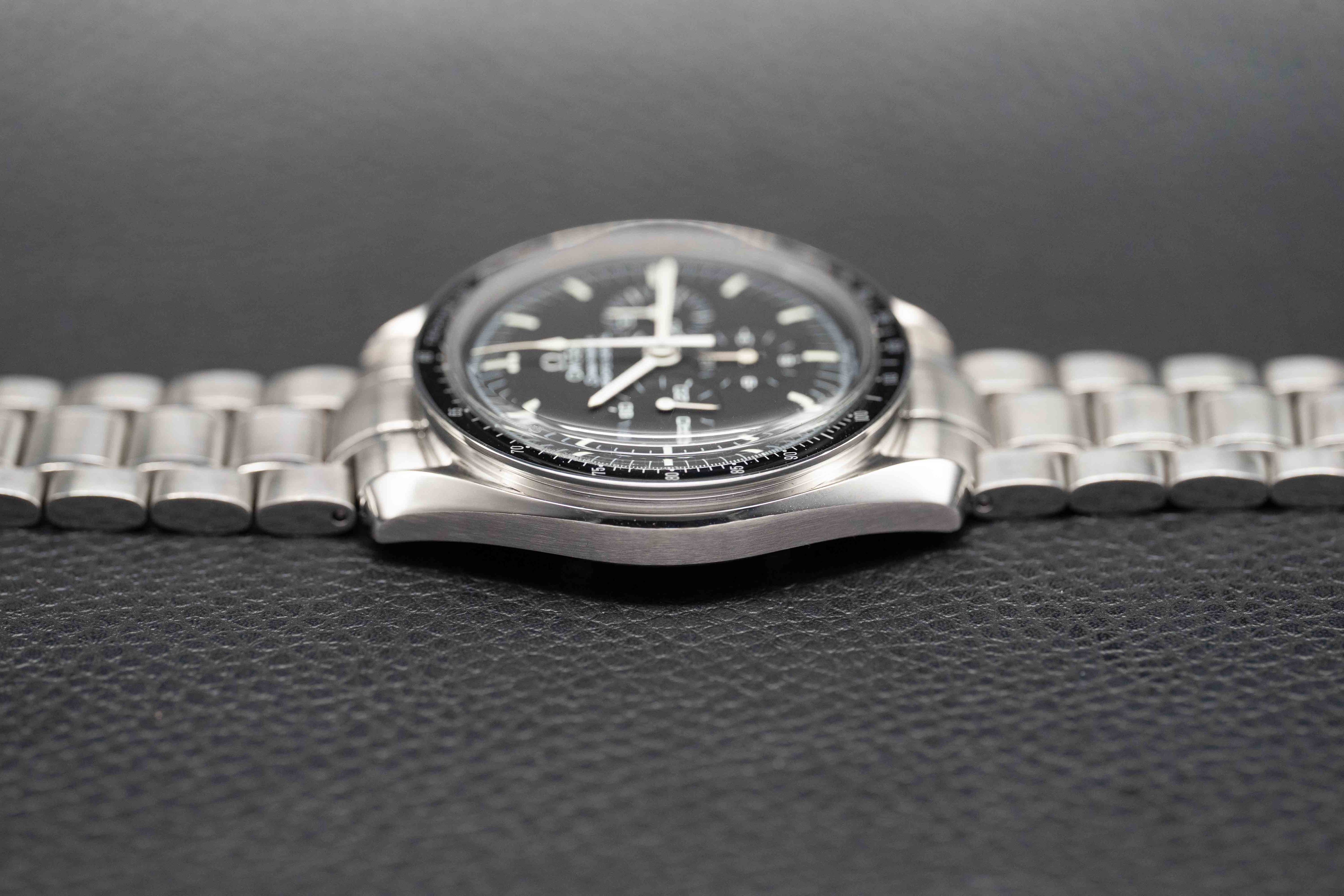 Omega Speedmaster Moonwatch 3572.50 Glass Bottom 2005