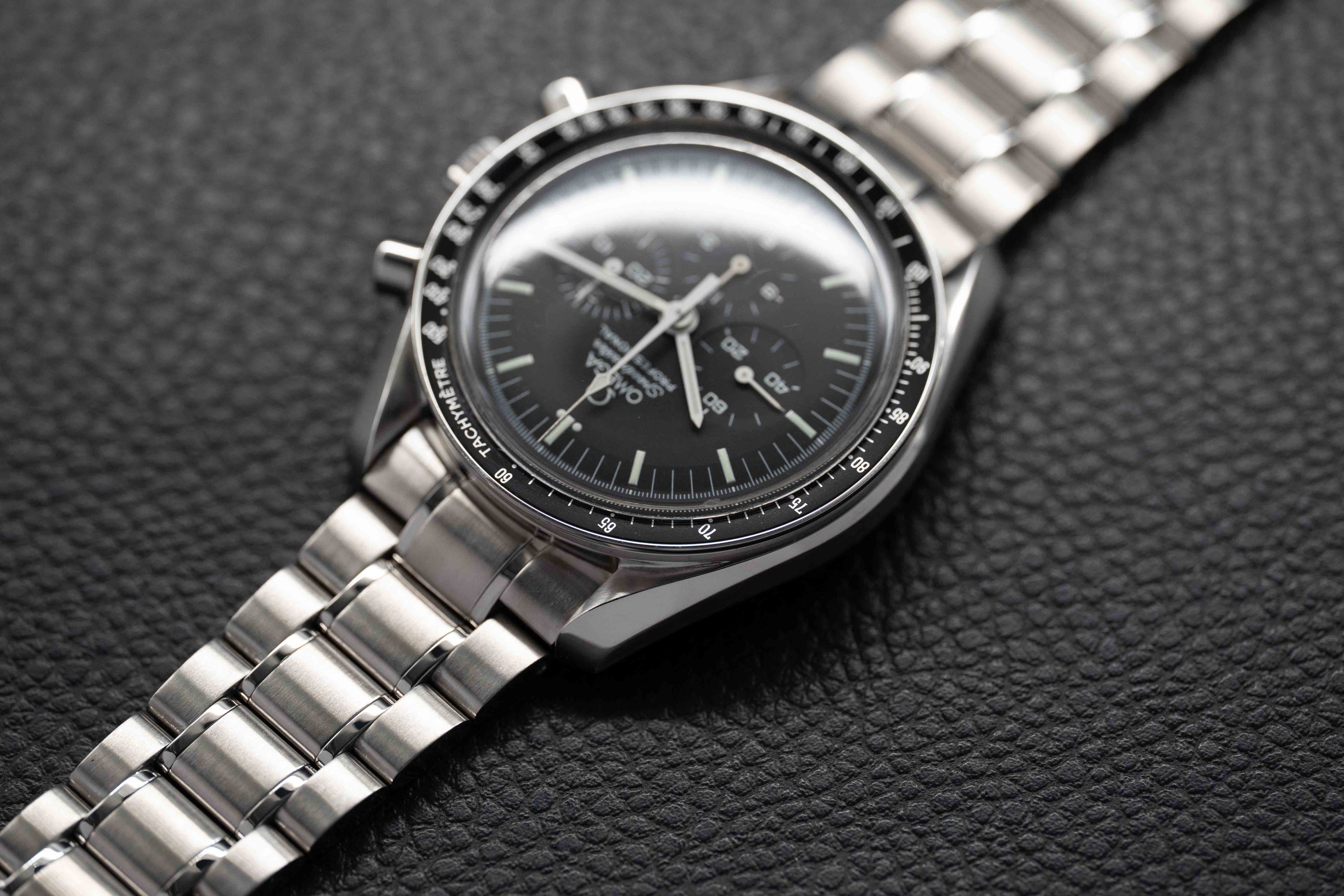 Omega Speedmaster Moonwatch 3572.50 Glass Bottom 2005