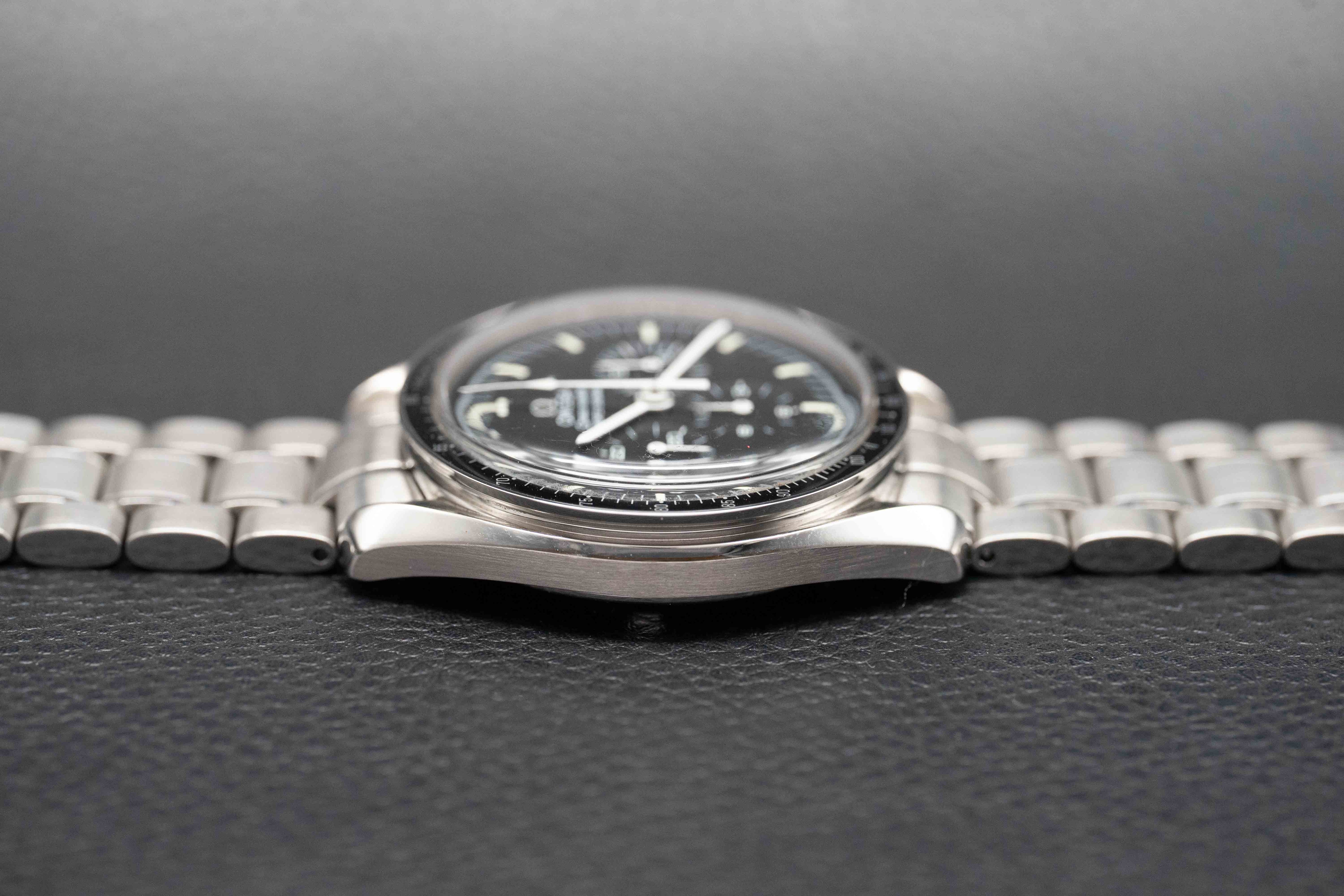 Omega Speedmaster Moonwatch 3572.50 Glass Bottom 2005
