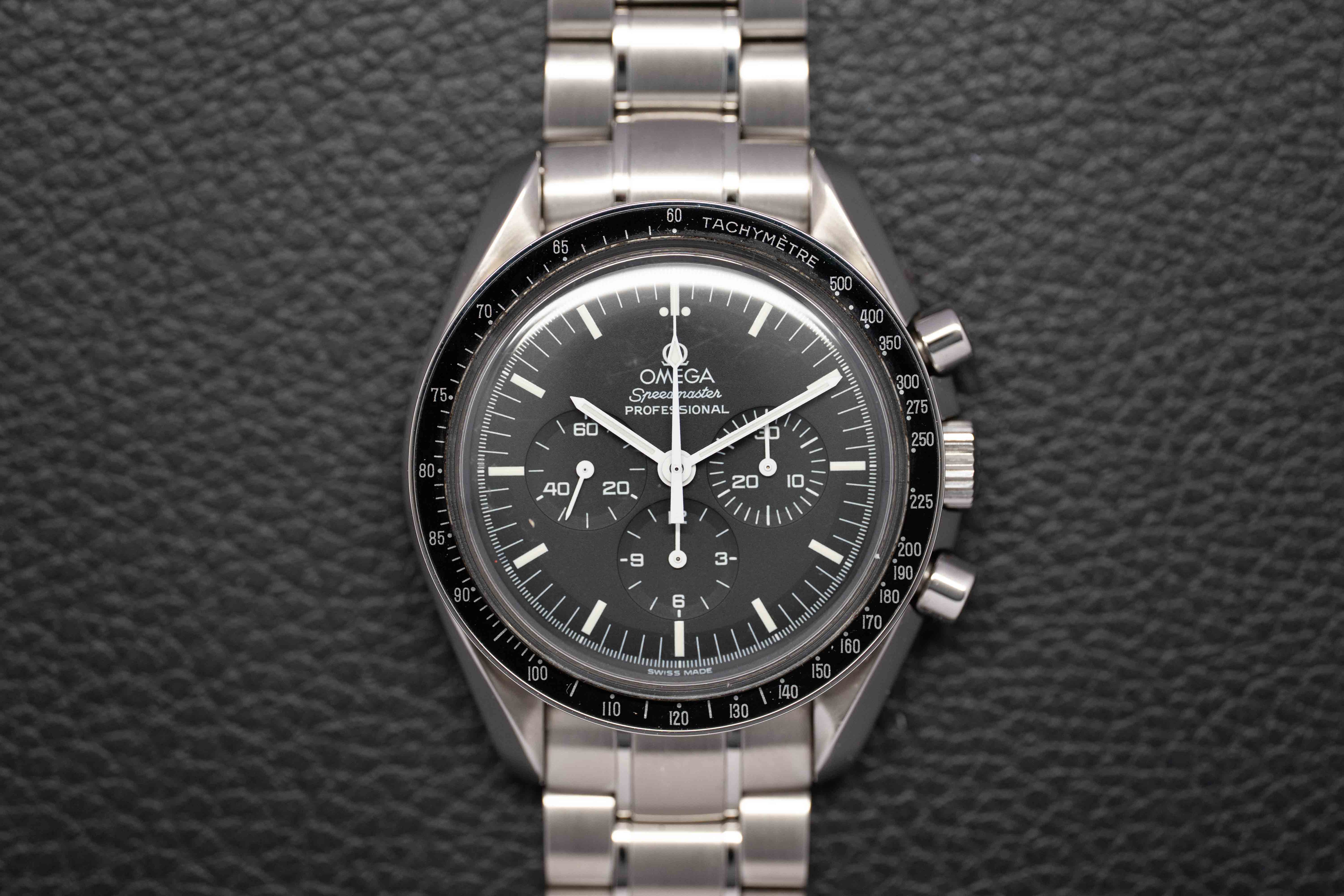 Omega Speedmaster Moonwatch 3572.50 Glass Bottom 2005