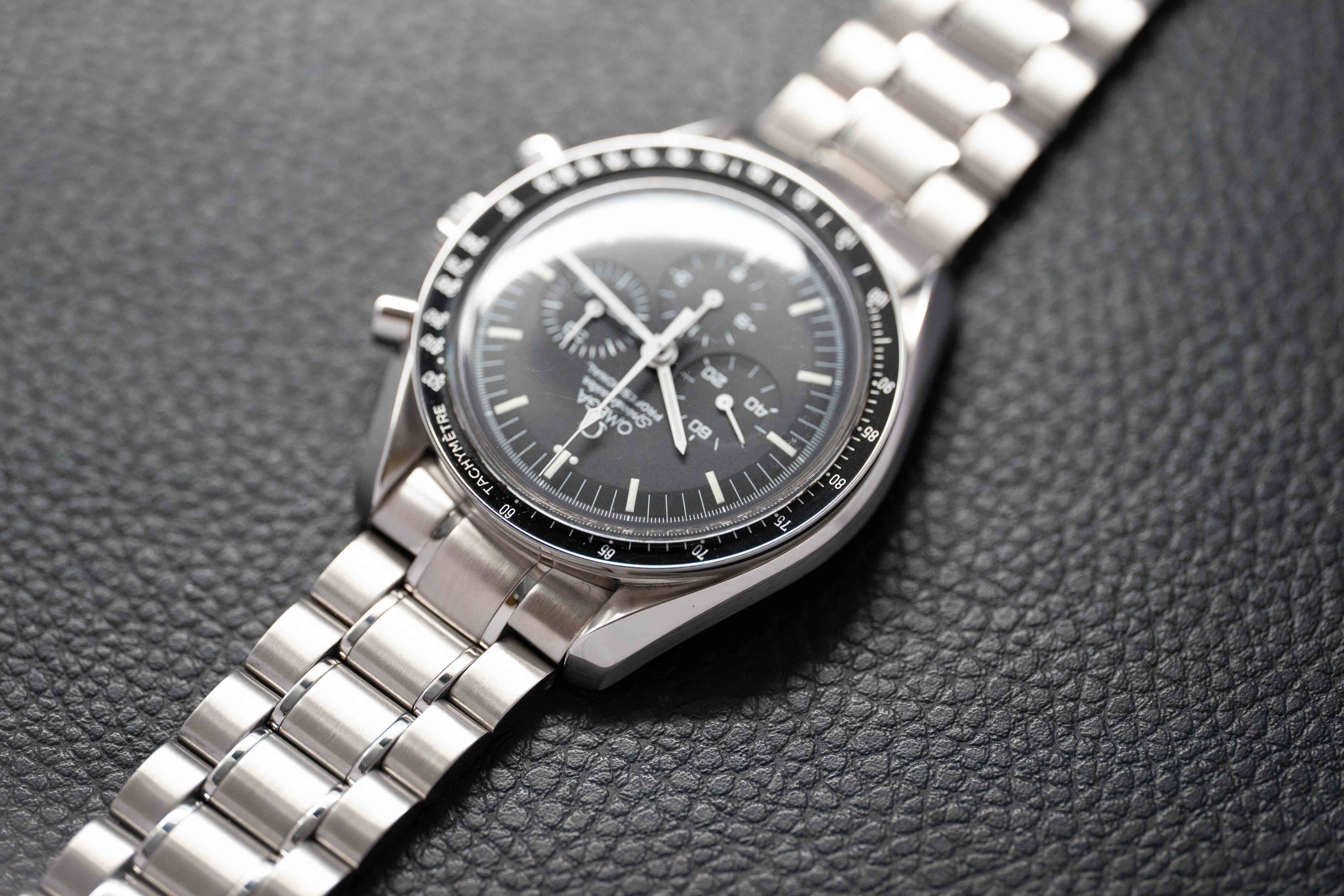 Omega Speedmaster Moonwatch 3572.50 Glass Bottom 2005