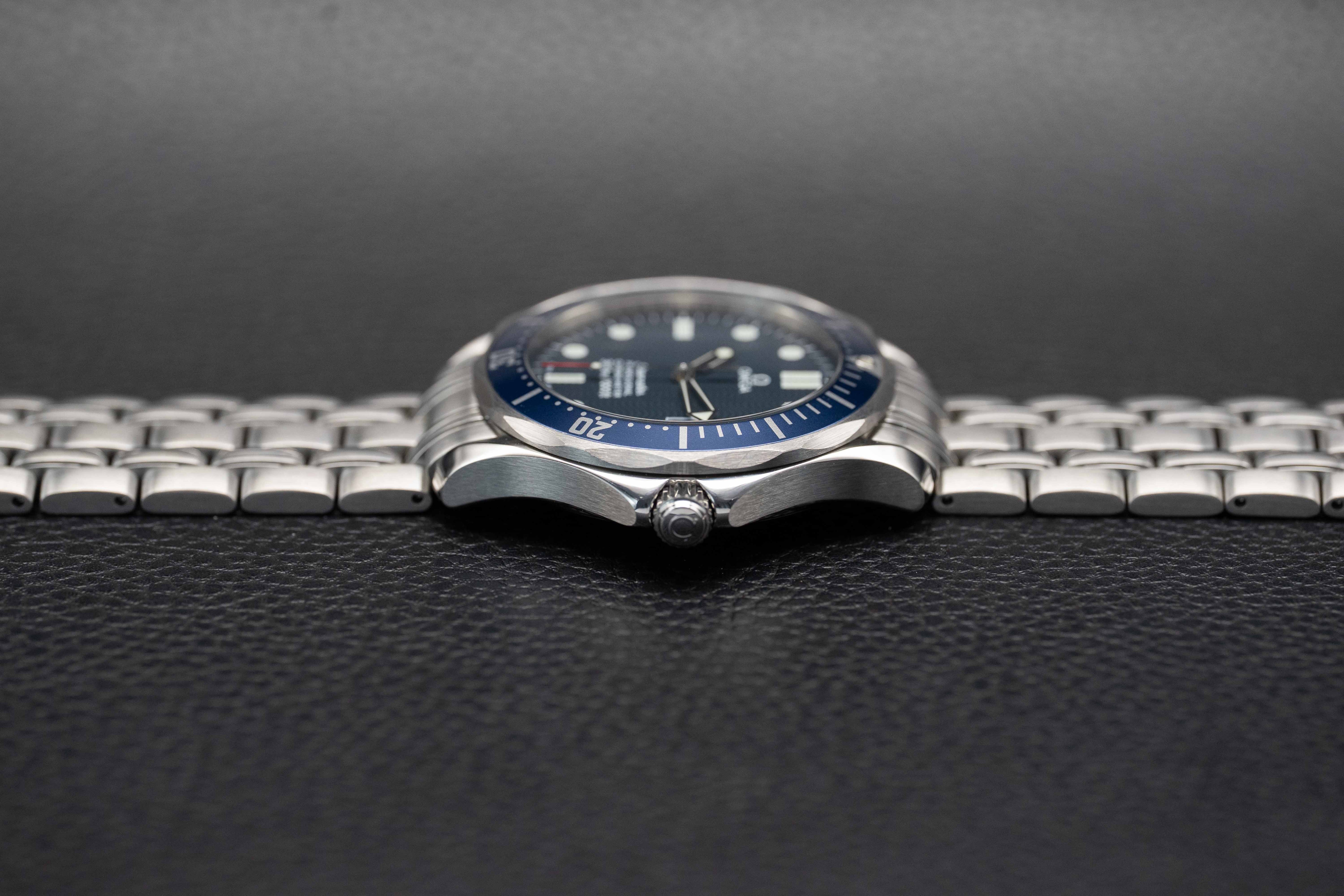 Omega Seamaster 2531.80 James Bond Fullset 2005 Box+Papers