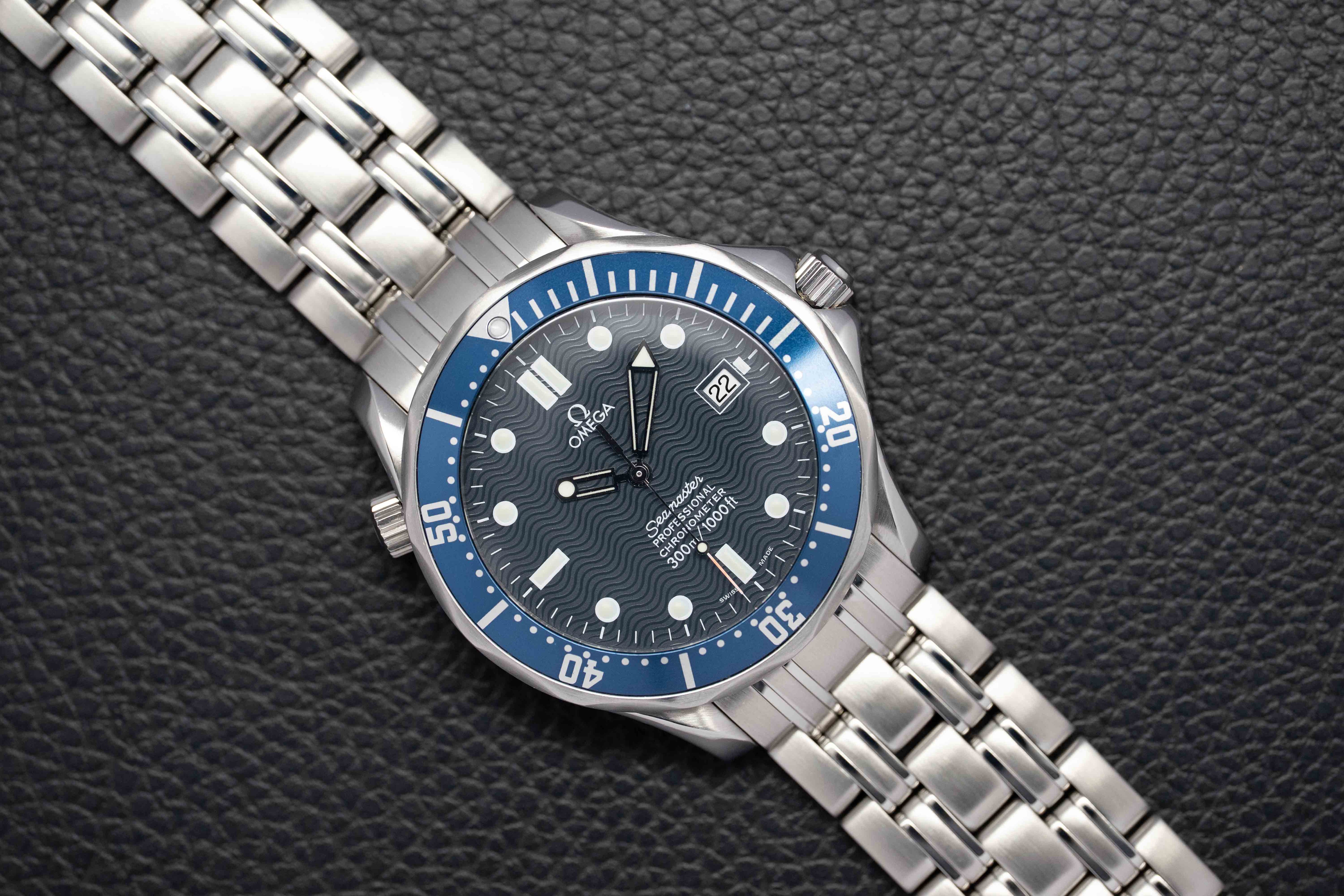 Omega Seamaster James Bond 2531.80 Blue 1994