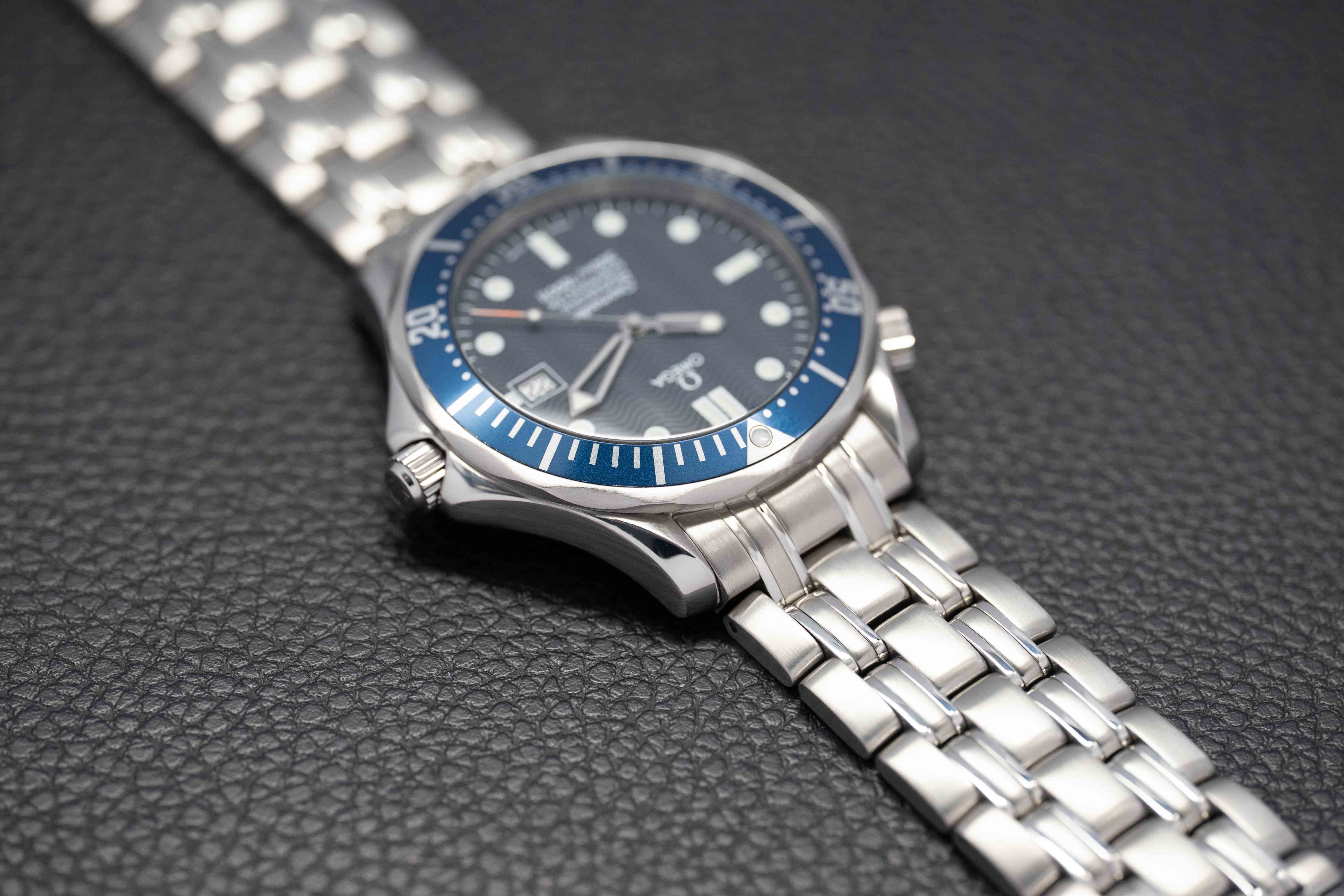 Omega Seamaster James Bond 2531.80 Blue 1994