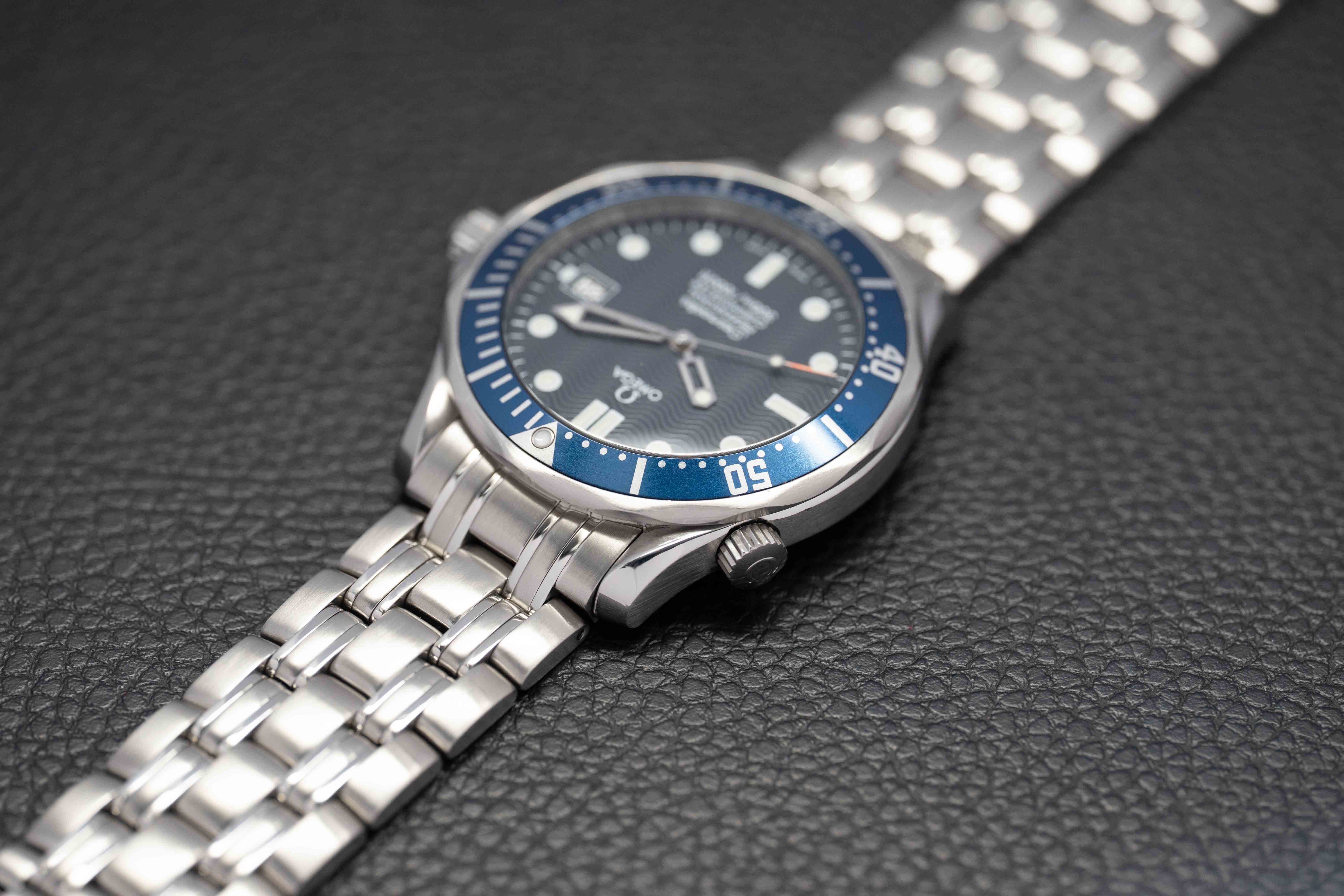 Omega Seamaster James Bond 2531.80 Blue 1994