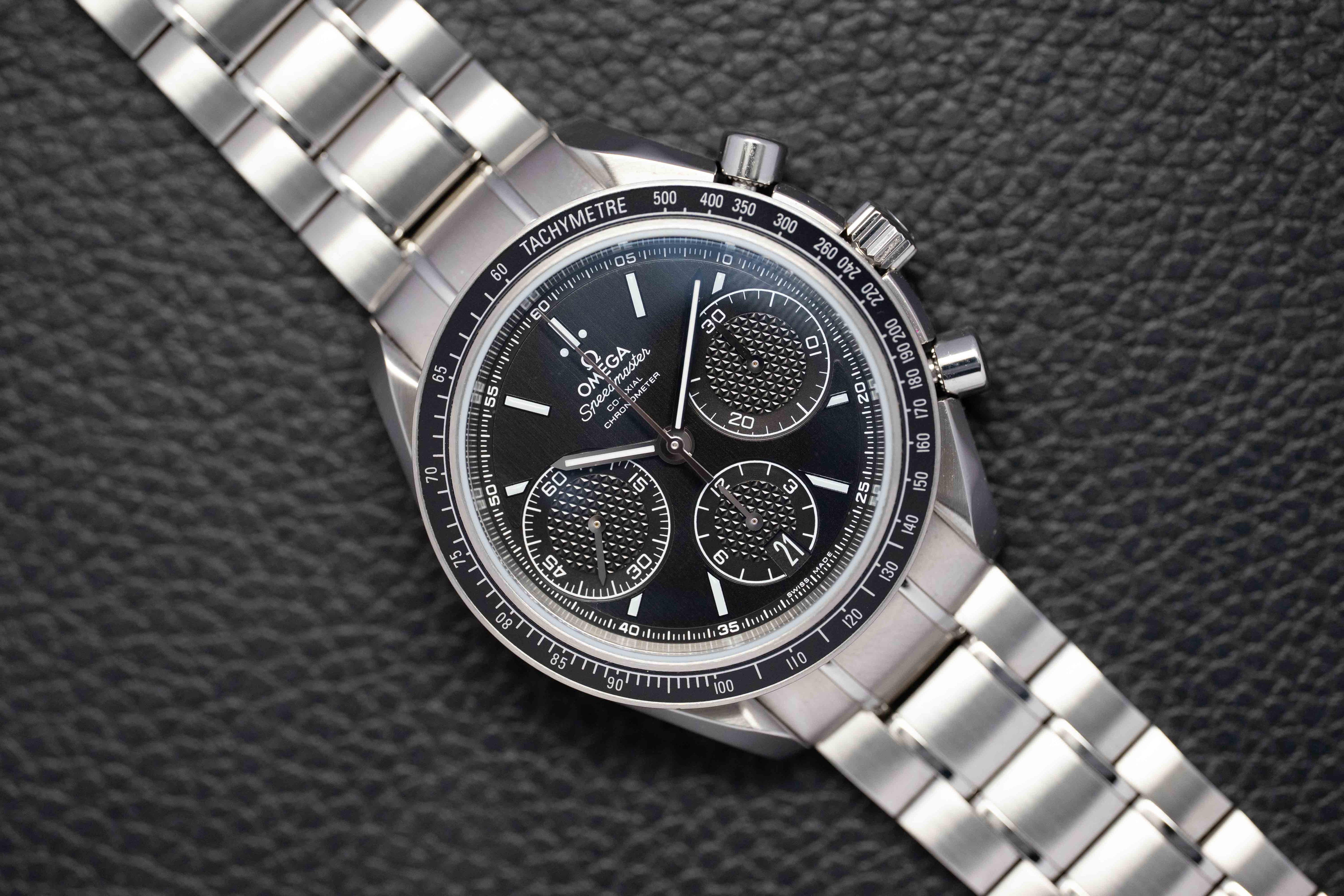 Omega Speedmaster Racing 326.30.40.50.01.001 Black Dial 2018