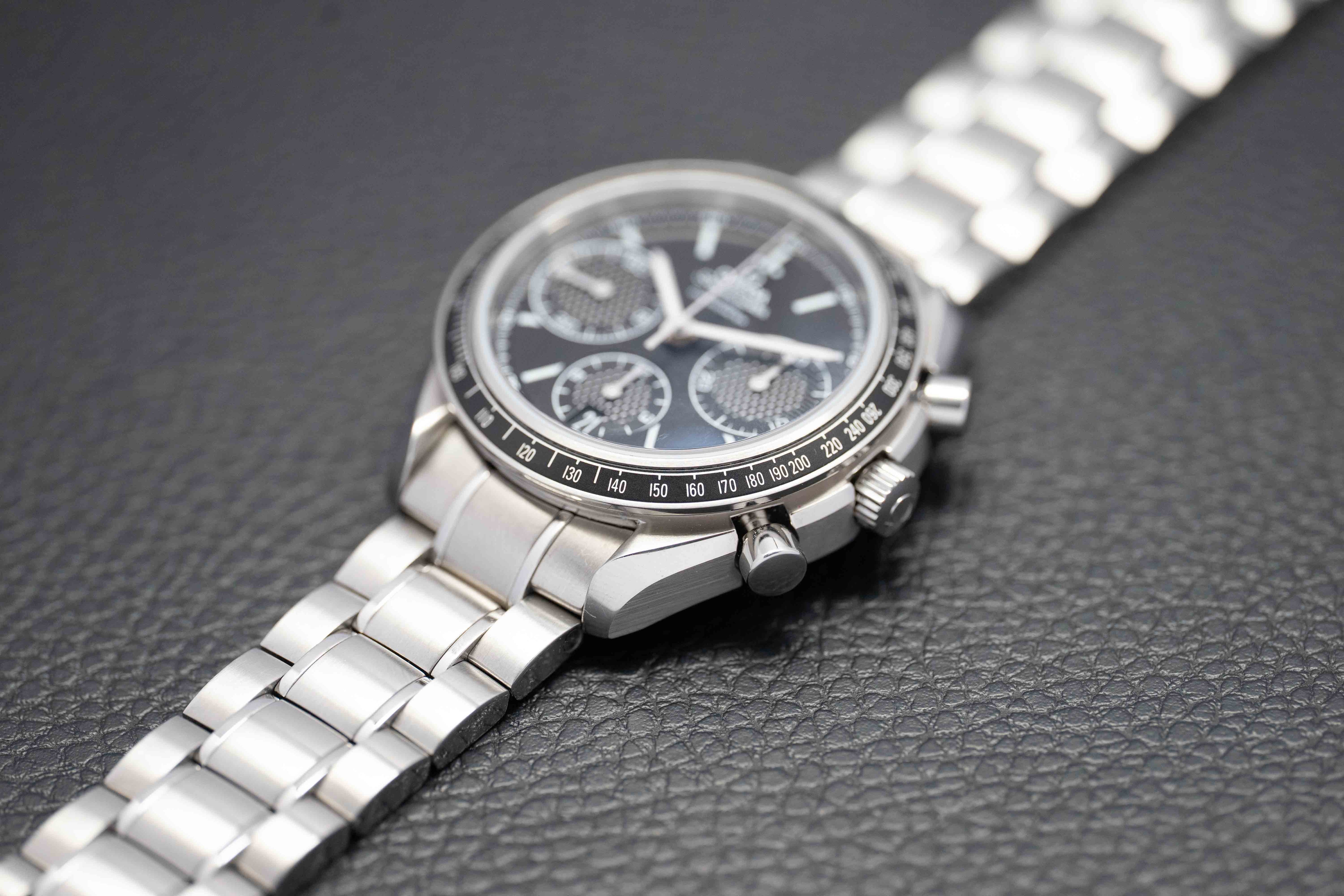 Omega Speedmaster Racing 326.30.40.50.01.001 Black Dial 2018