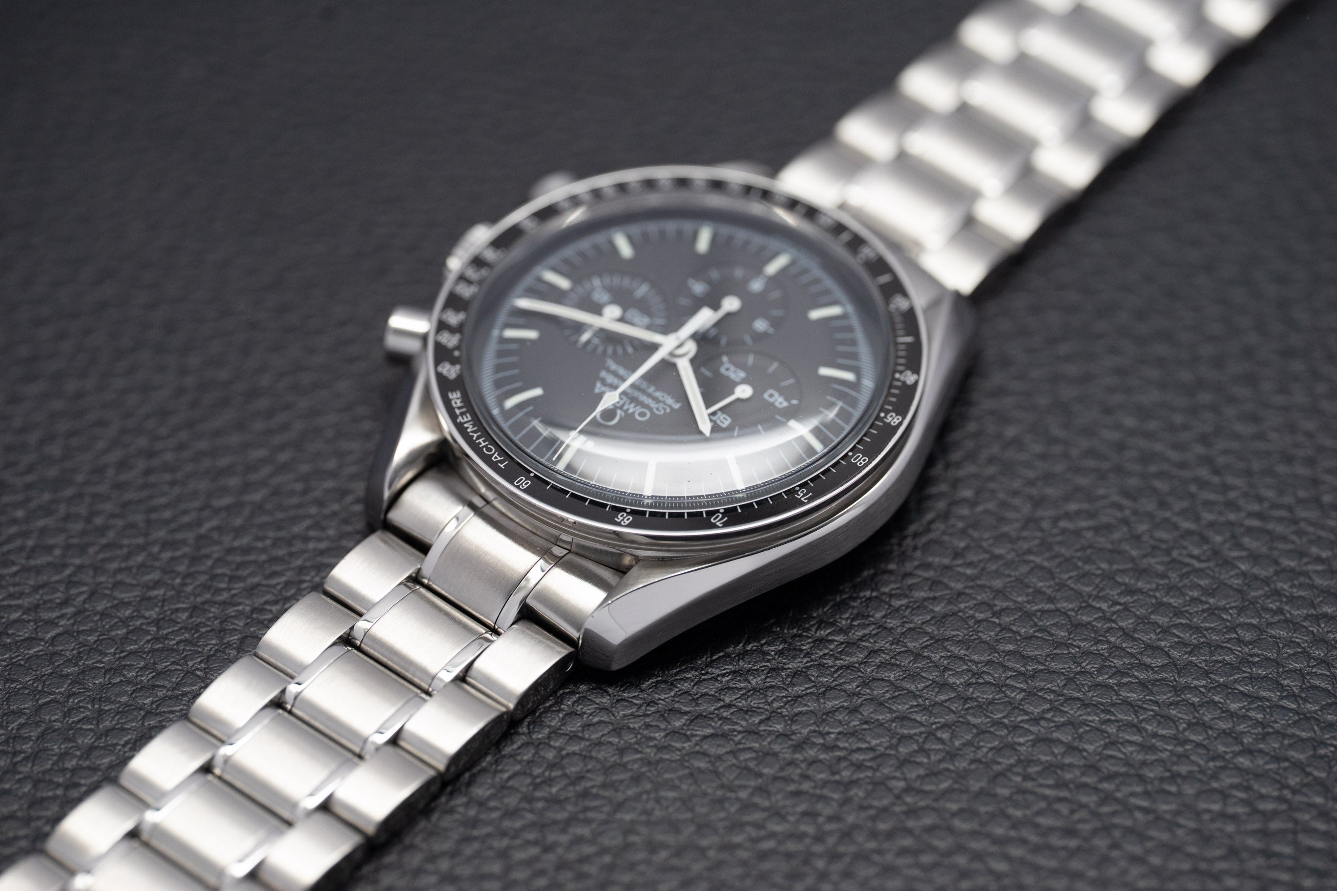 Omega Speedmaster Moonwatch 3572.50 Glass Bottom 2005