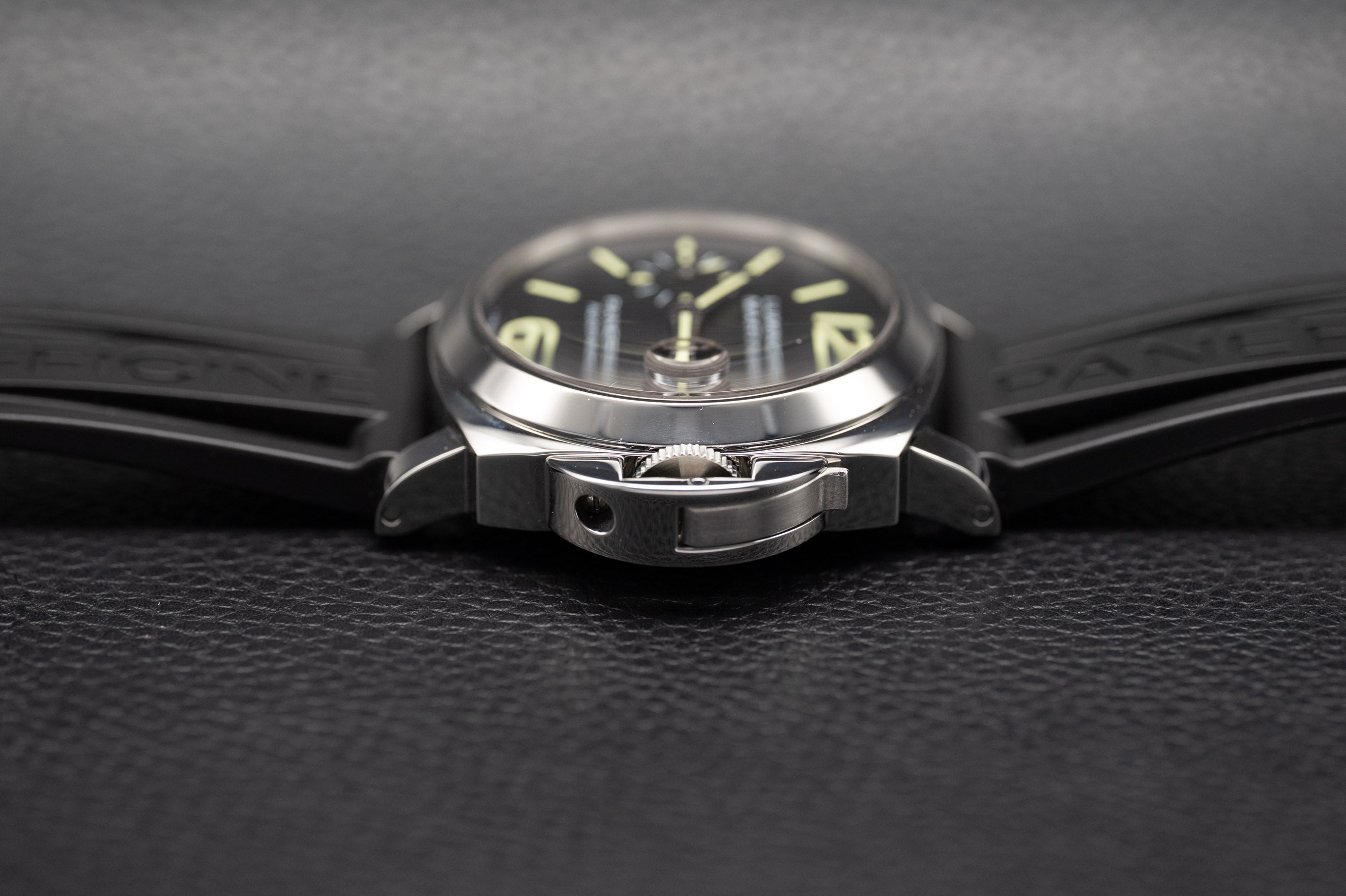 Panerai Luminor Base PAM00104 Fullset 2016 Box+Papers
