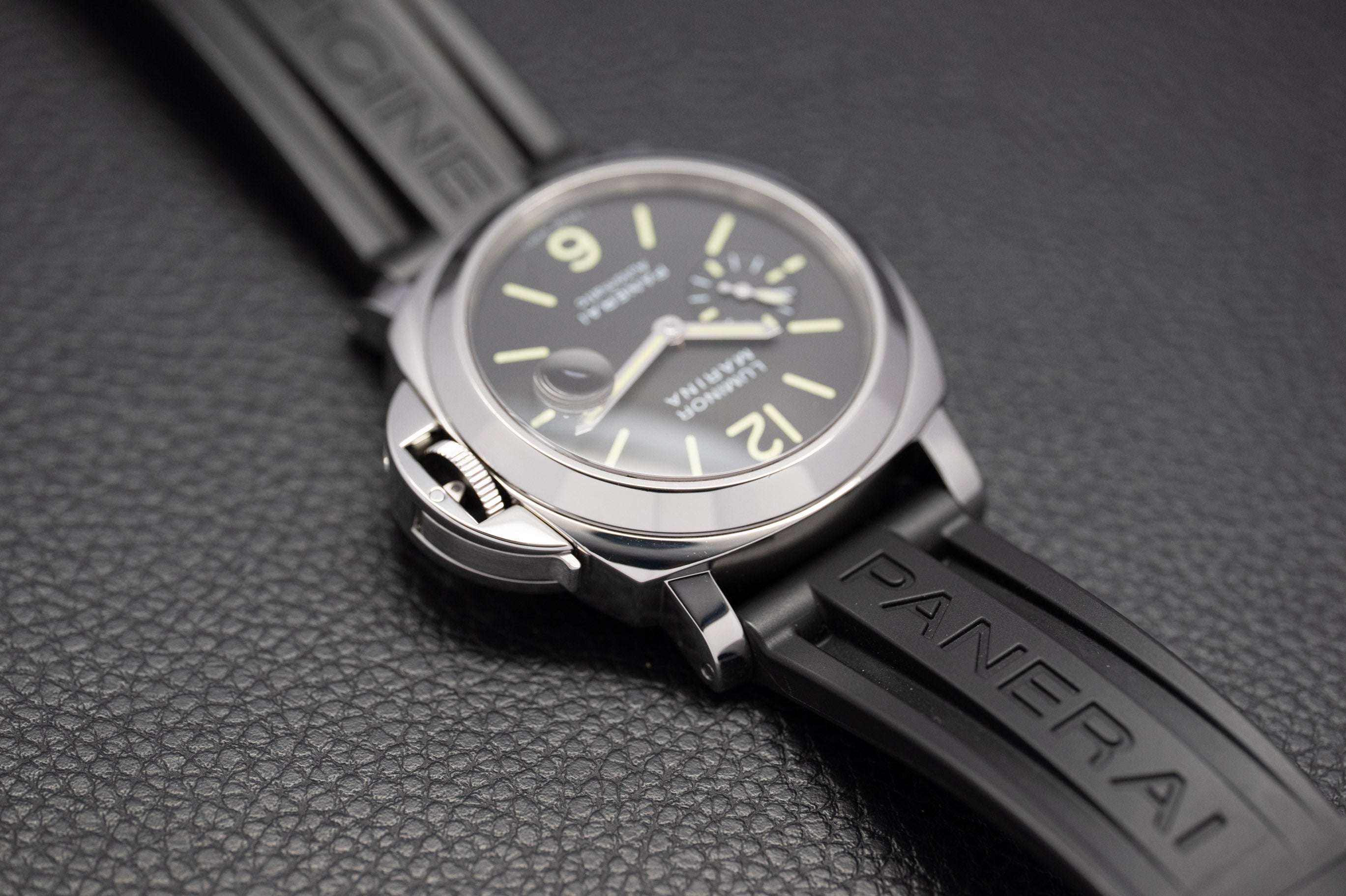 Panerai Luminor Base PAM00104 Fullset 2016 Box+Papers
