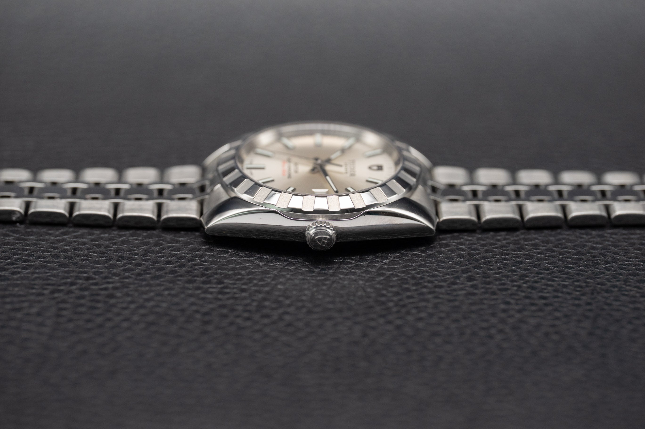 Tudor Classic Date 21010 Silver Dial 2019 Papers