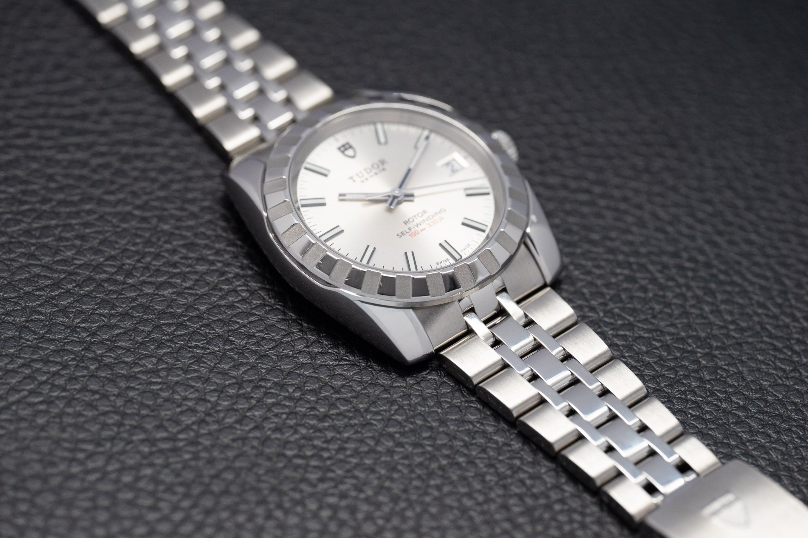Tudor Classic Date 21010 Silver Dial 2019 Papers