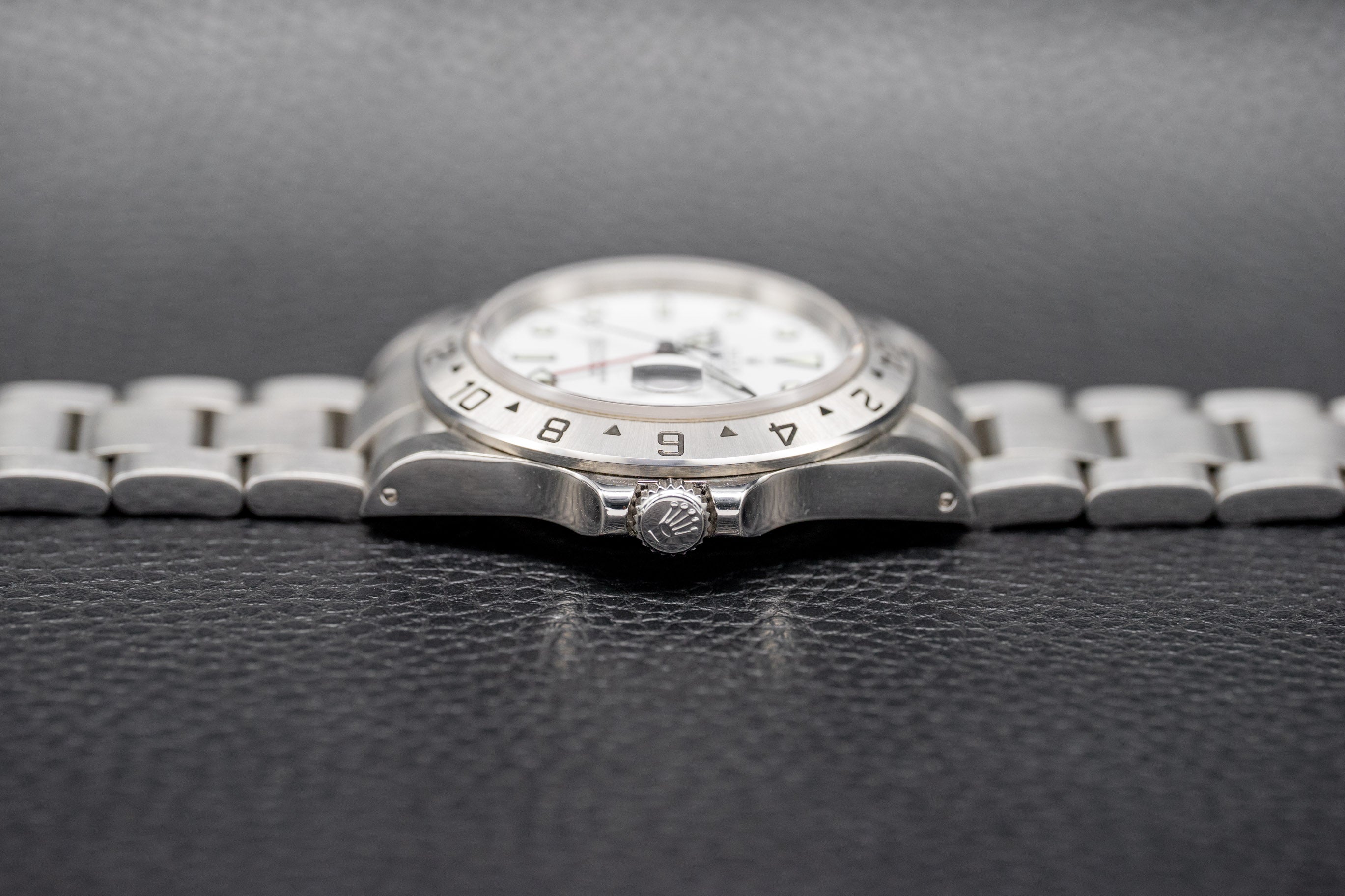 Rolex Explorer 2 Polar 16570 Fullset 2002 Box+Papers