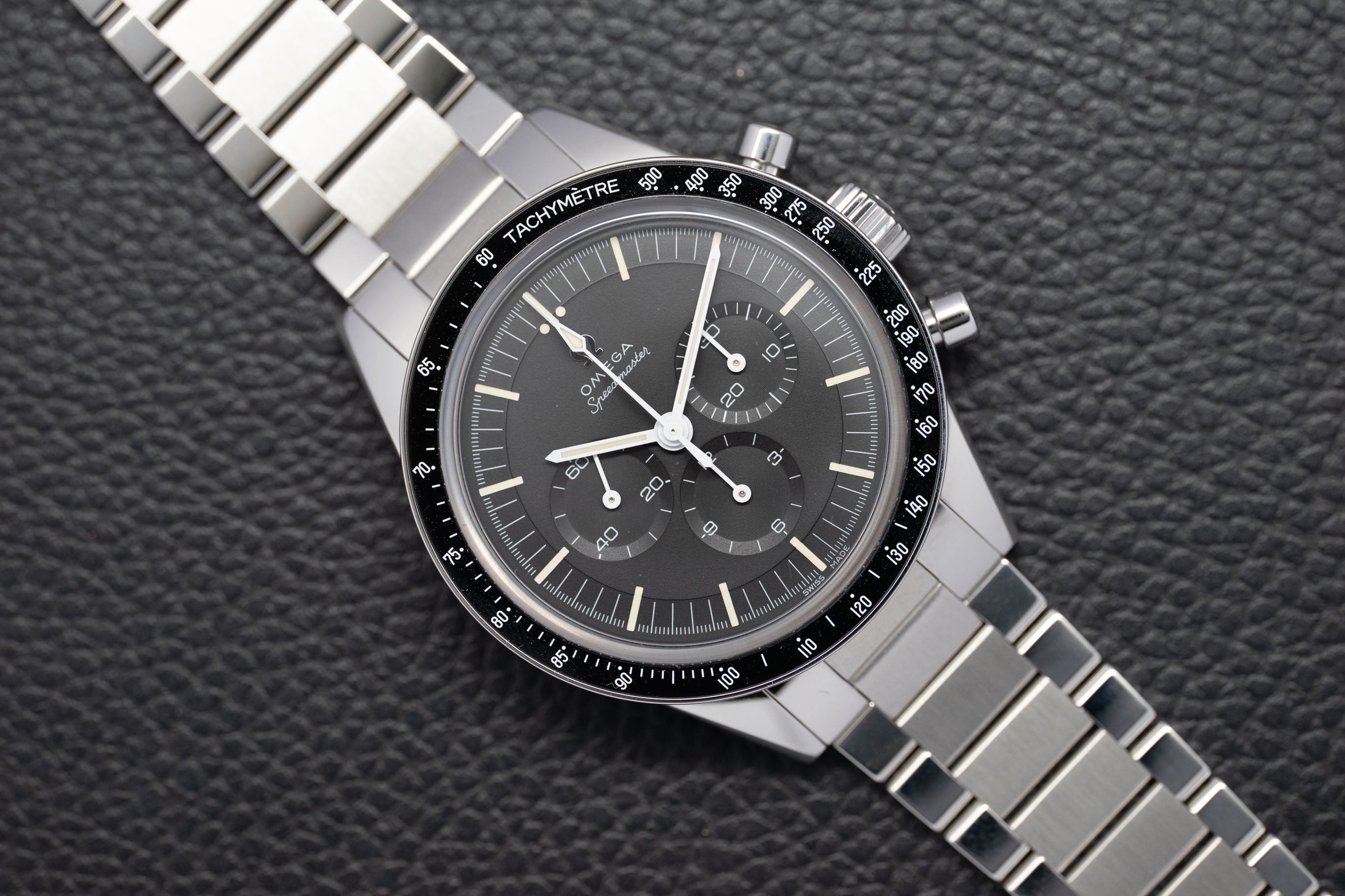 Omega Speedmaster Professional Ed White 311.30.40.30.01.001 Fullset 2024 Box+Papers