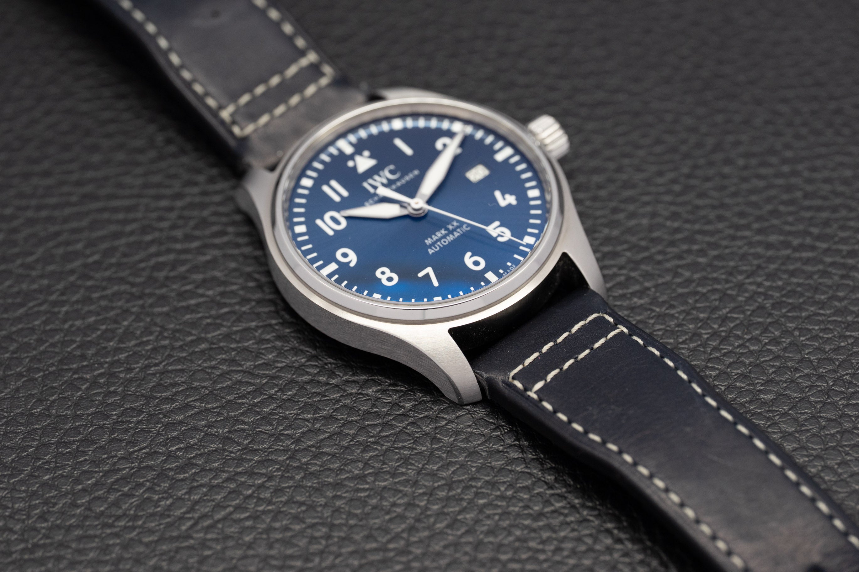 IWC Fliegeruhr Mark XX IW328203 Fullset 2025 Box+Papers