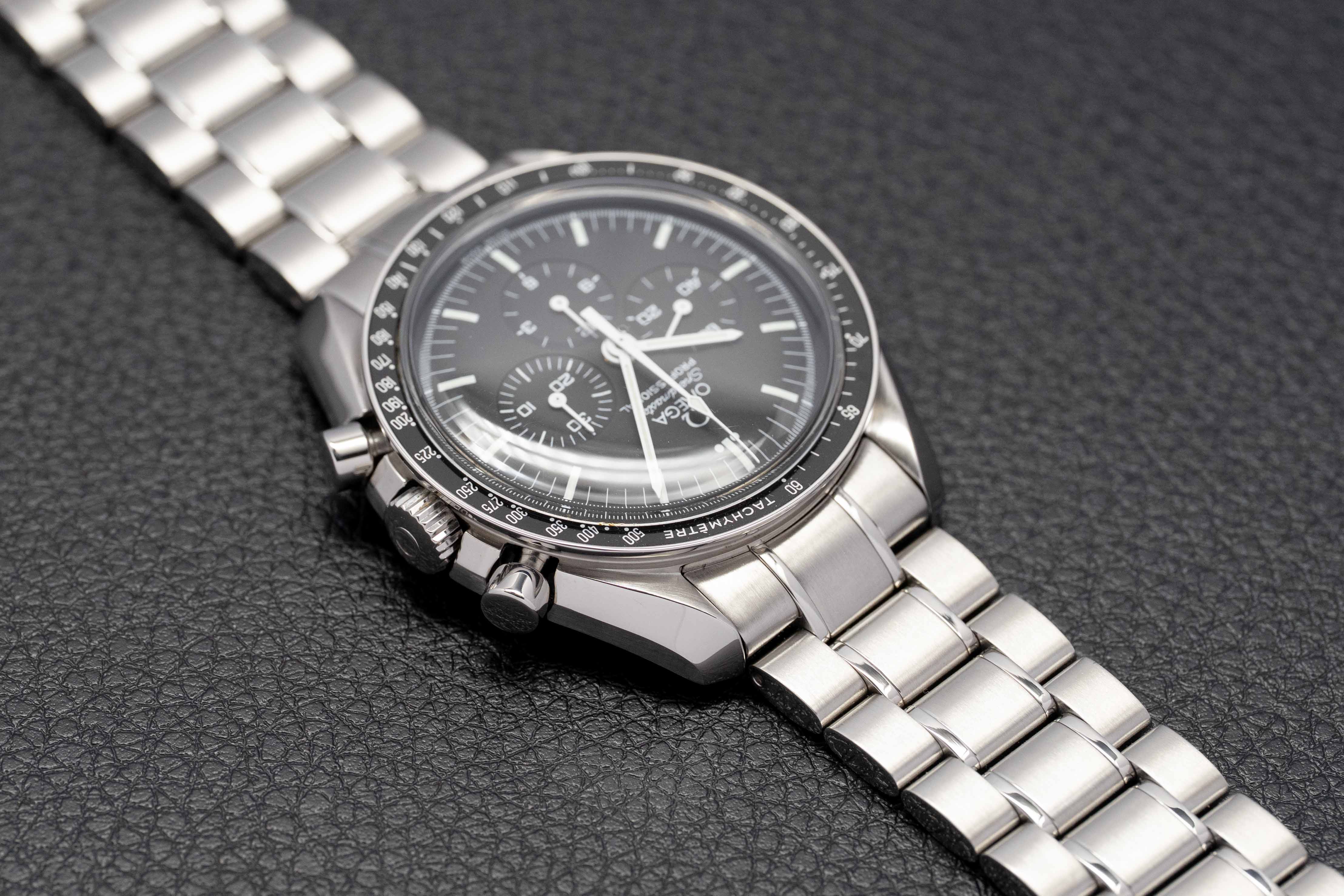 Omega Speedmaster Moonwatch 3570.50 Black Dial 2000