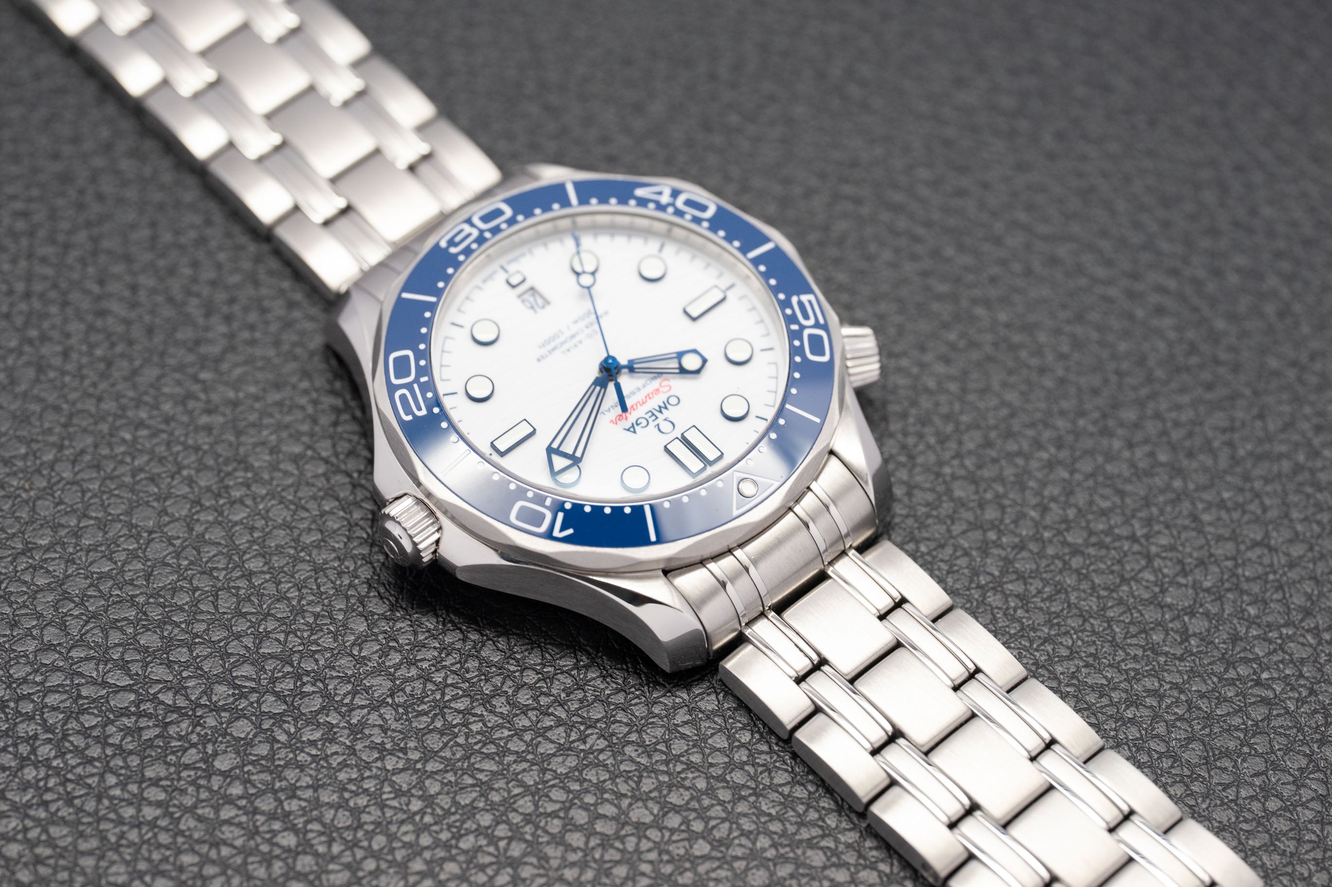 Omega Seamaster Diver 300 522.30.42.20.04.001 Fullset 2021 Box+Papers