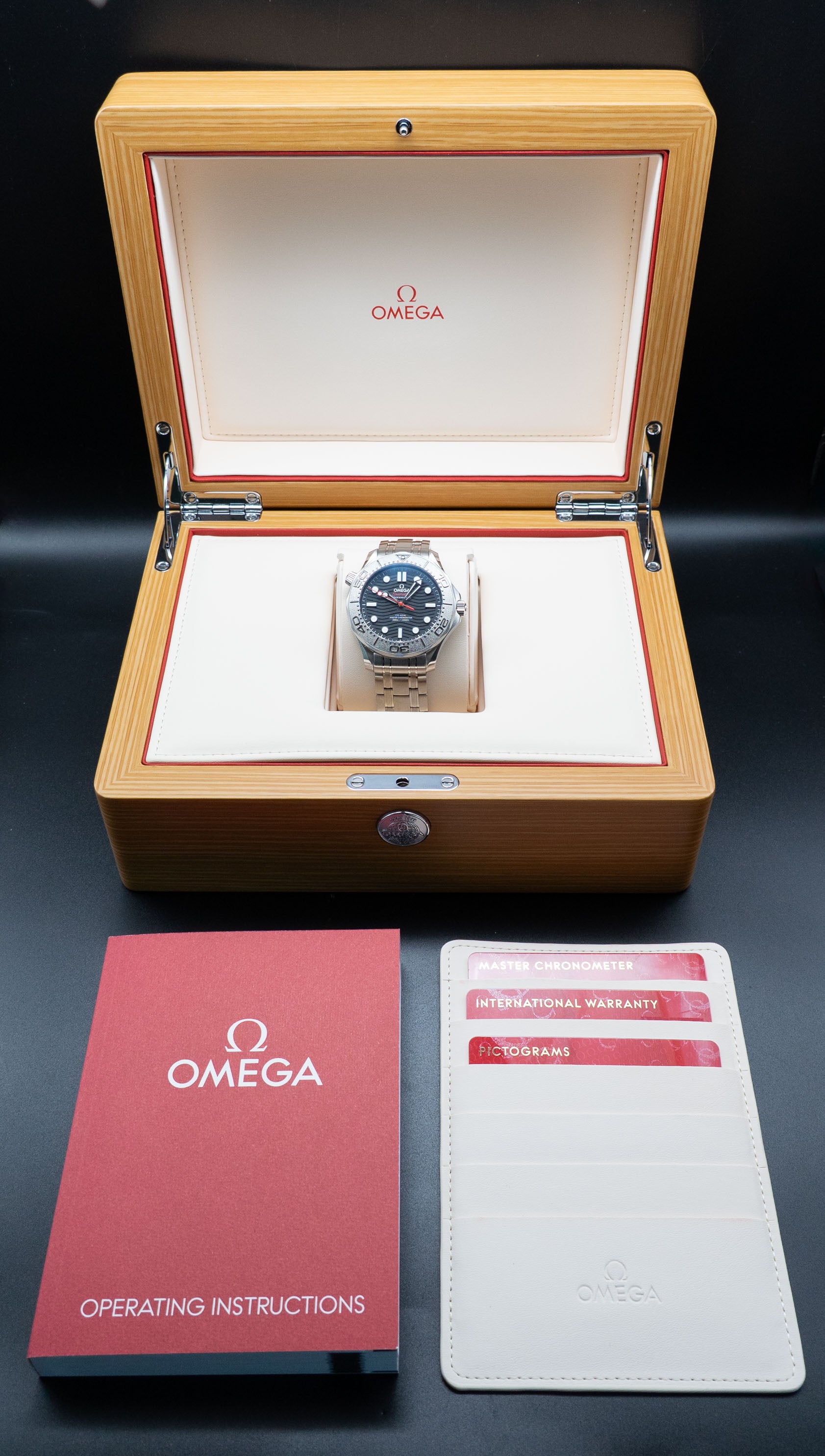 Omega Seamaster Diver 300 210.30.42.20.01.002 Fullset 2025 Box+Papers