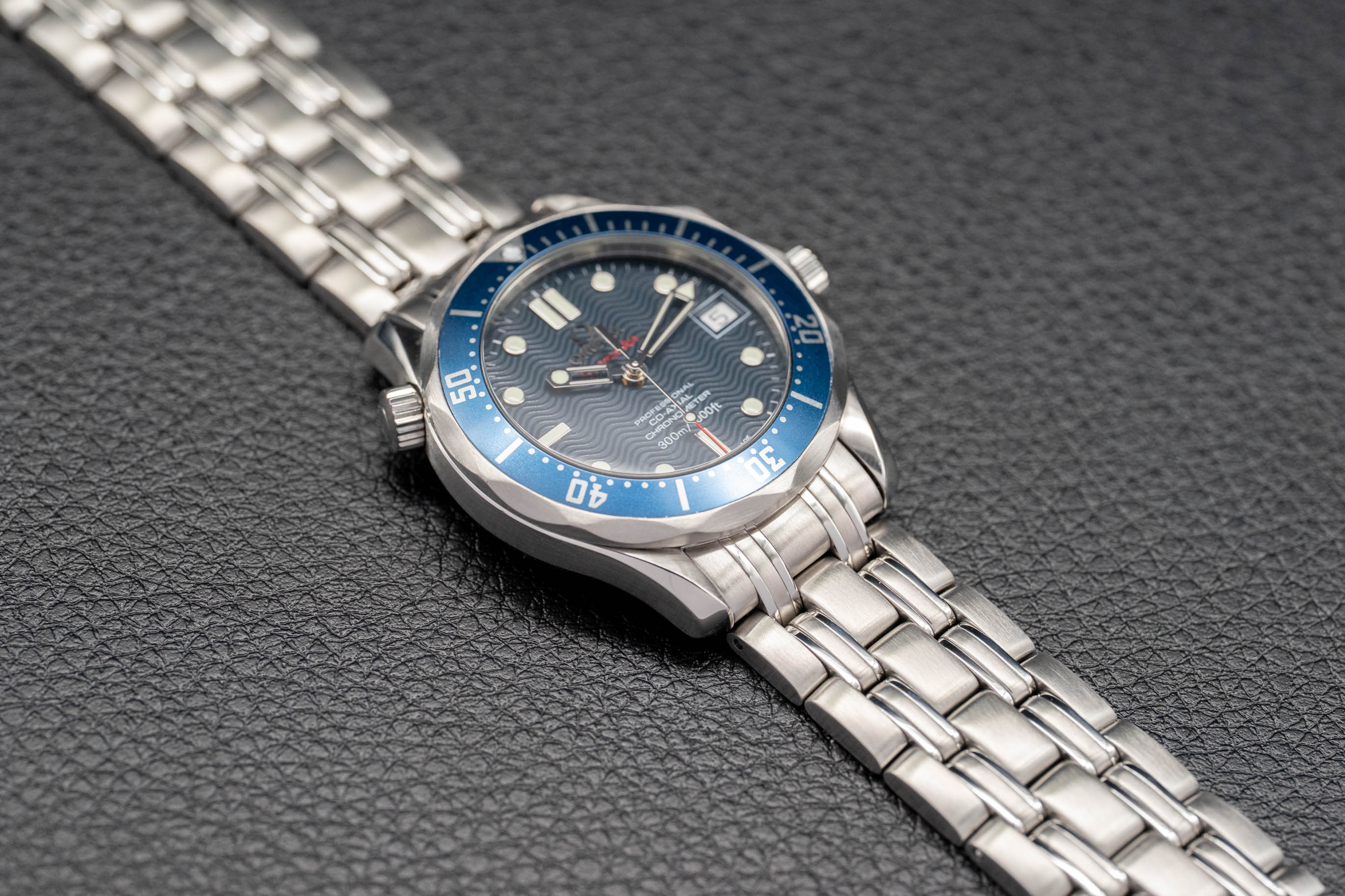 Omega Seamaster Diver 2222.80 Blue Dial 2010