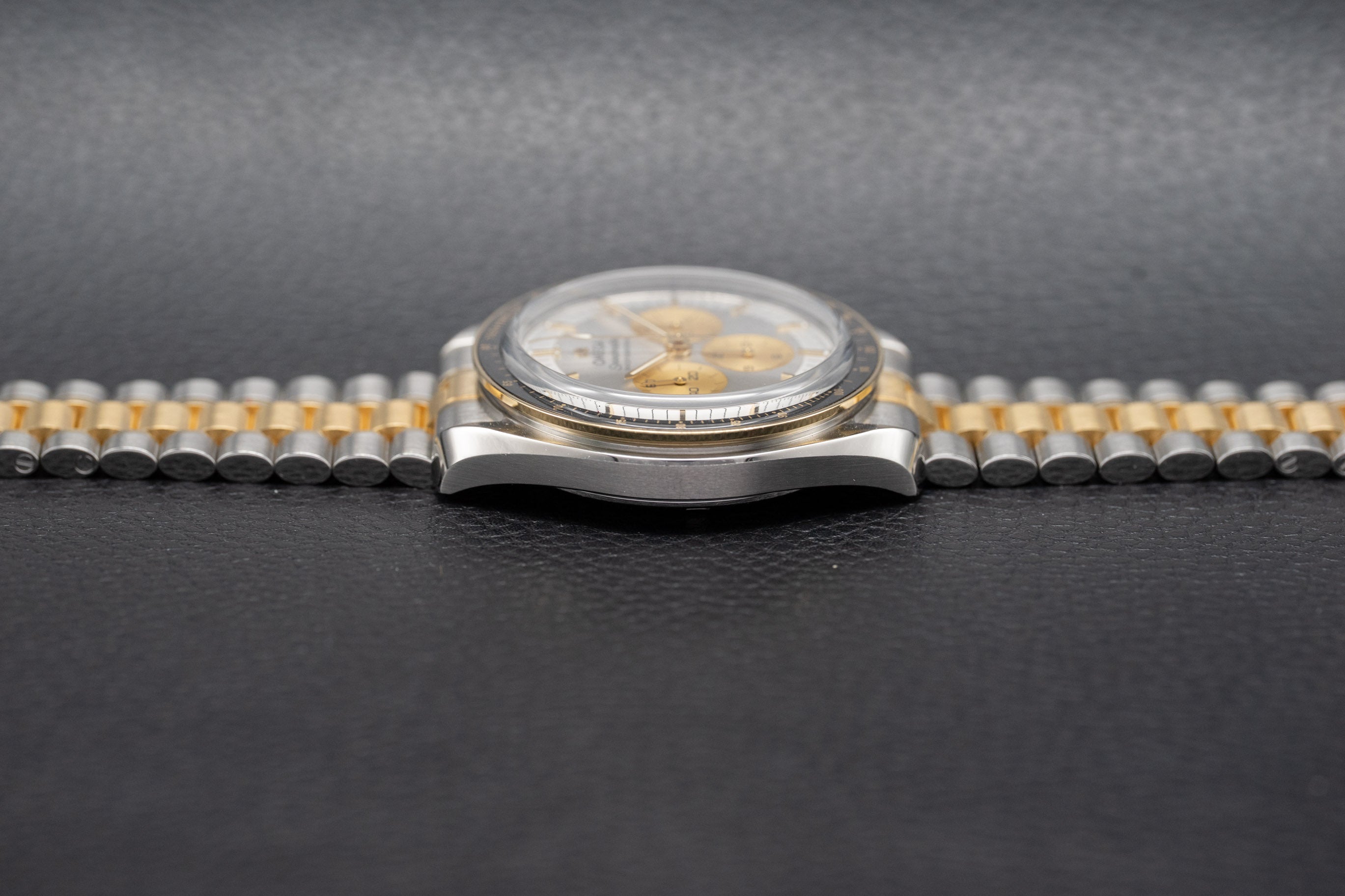 Omega Speedmaster Professional Moonwatch 310.20.42.50.02.001 Fullset 2024 Box+Papers