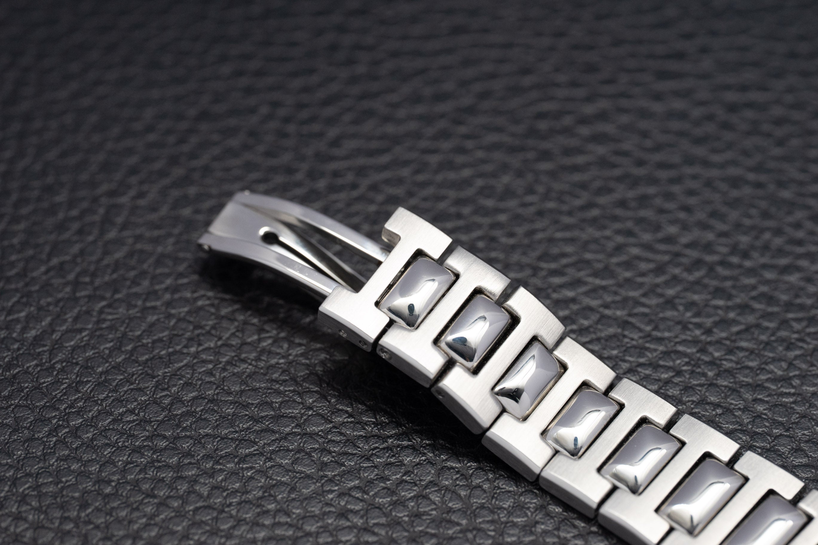 Girard-Perregaux Laureato Olympico 80170 Fullset 2000 Box+Papers