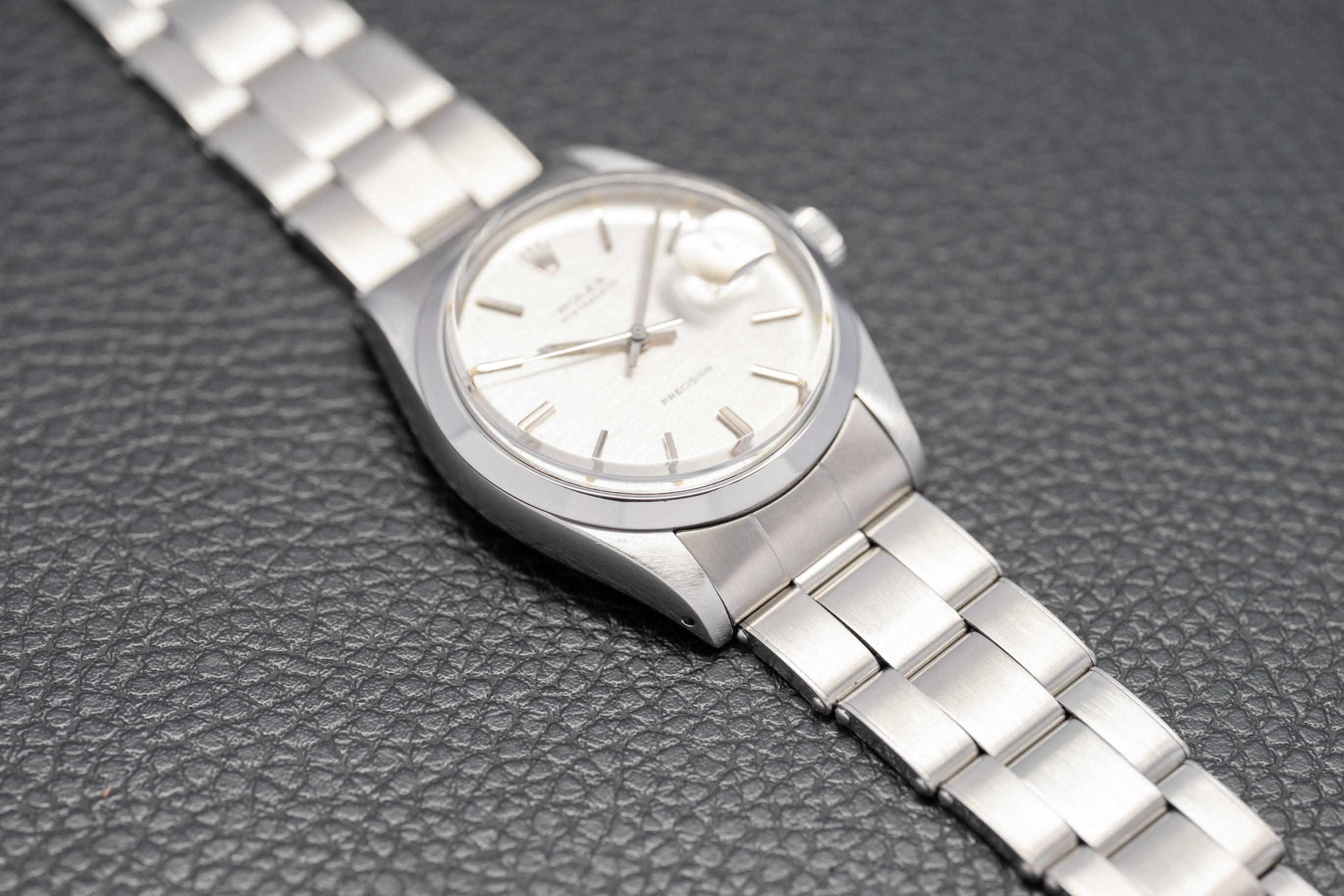 Rolex Oysterdate 6694 Silver Dial 1970