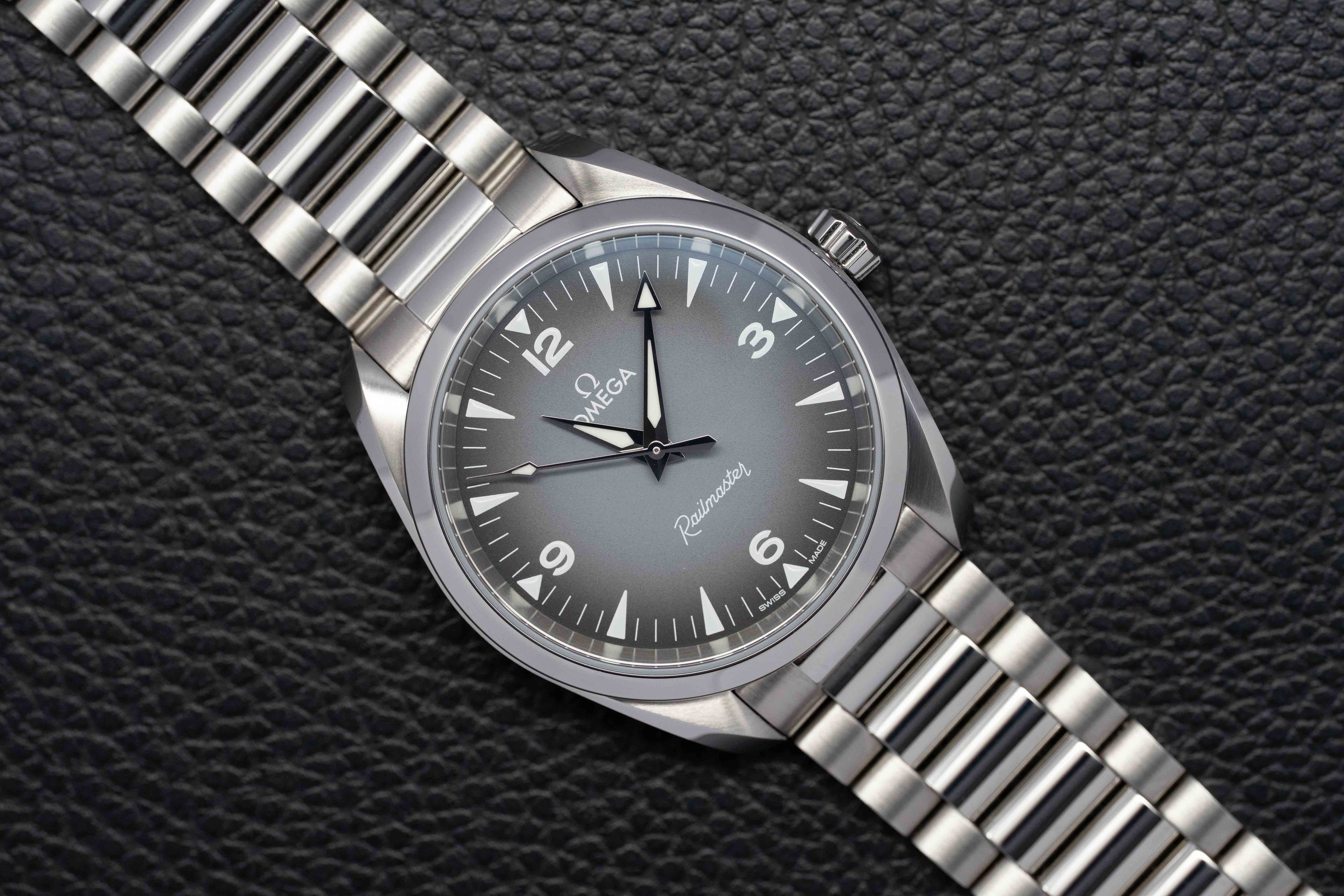 Omega Railmaster 235.10.38.20.06.001 Fullset 2025 Box+Papers